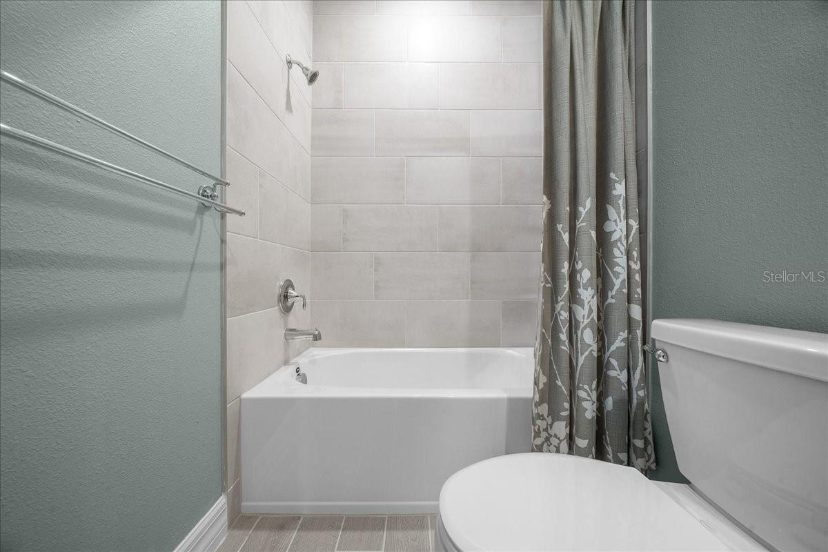 Image 36 of 83 For 1130 42nd Road