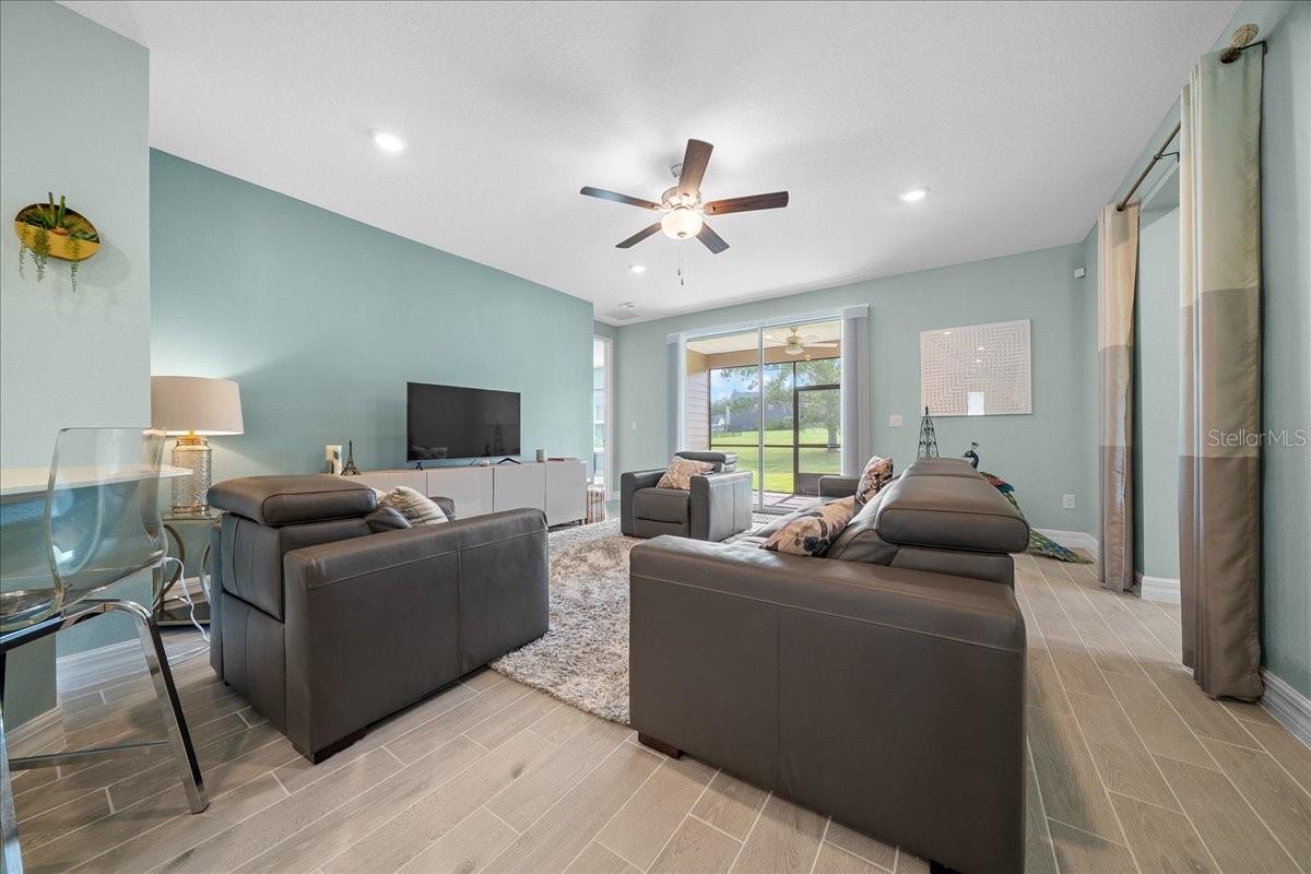 Image 43 of 83 For 1130 42nd Road