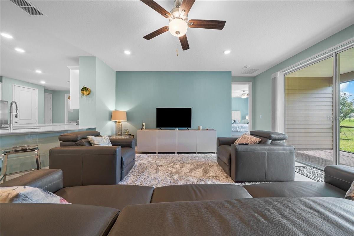 Image 44 of 83 For 1130 42nd Road