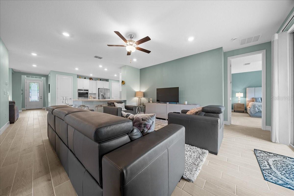 Image 45 of 83 For 1130 42nd Road