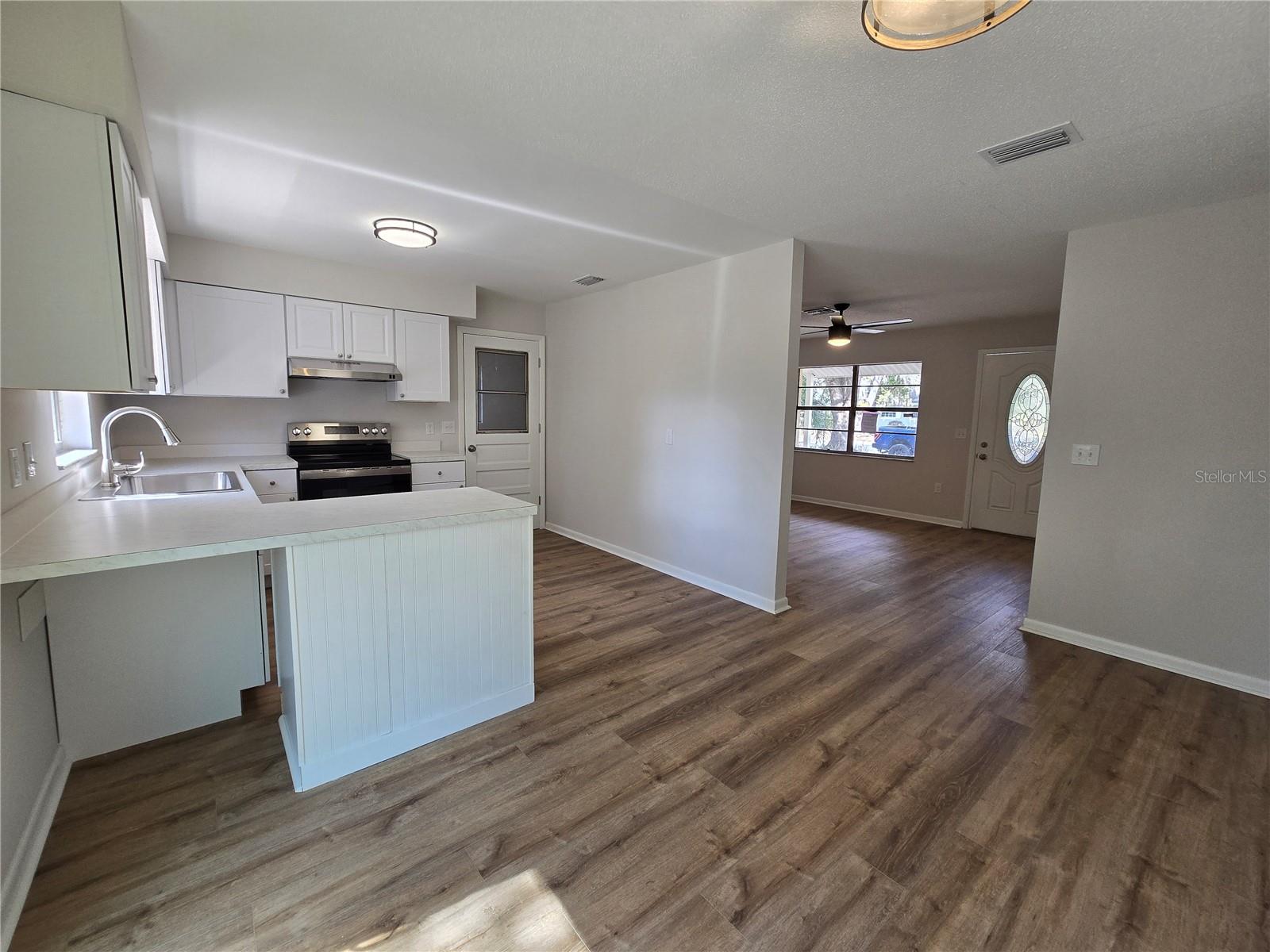 Image 12 of 30 For 2204 6th Street