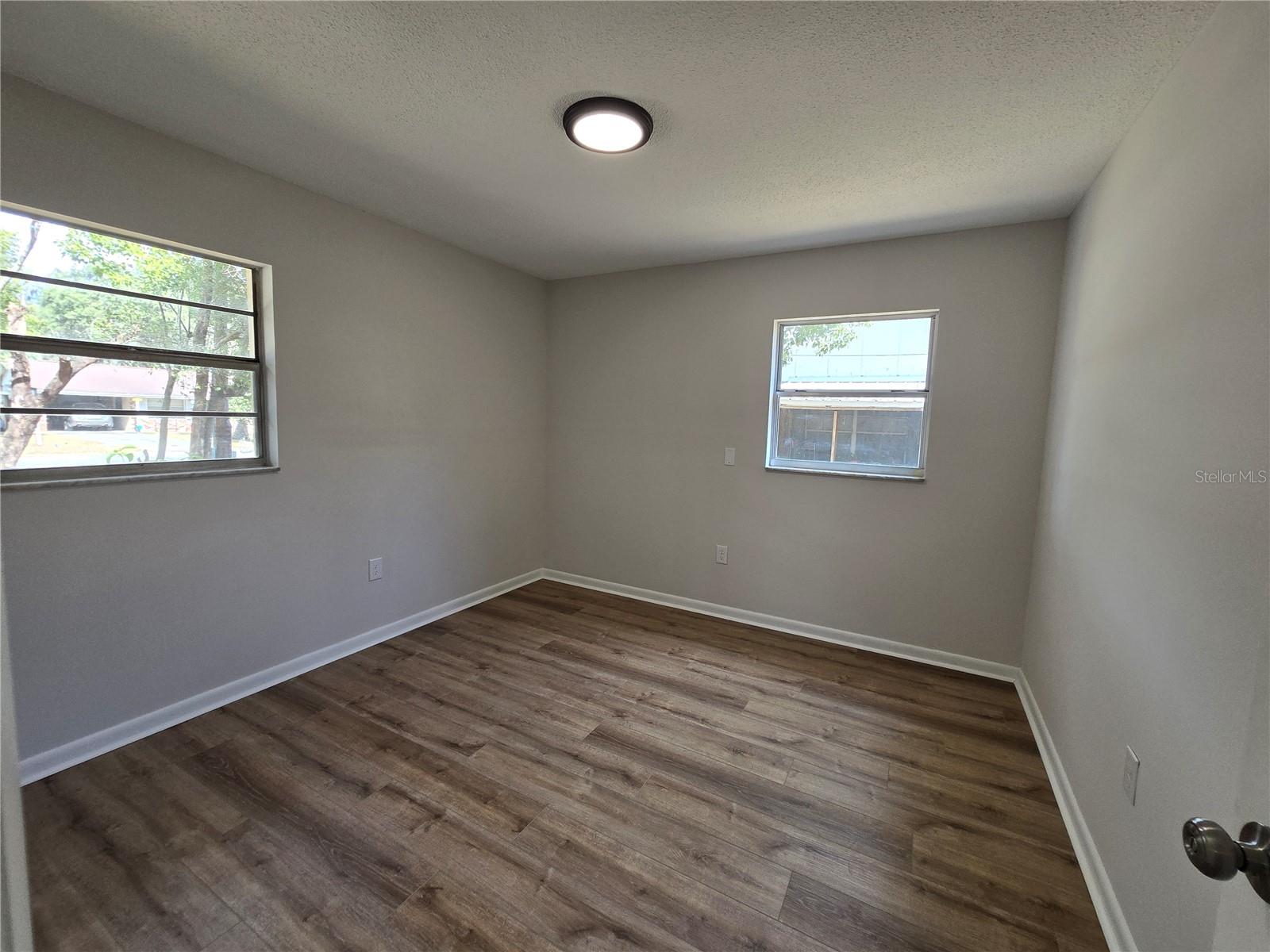 Image 18 of 30 For 2204 6th Street