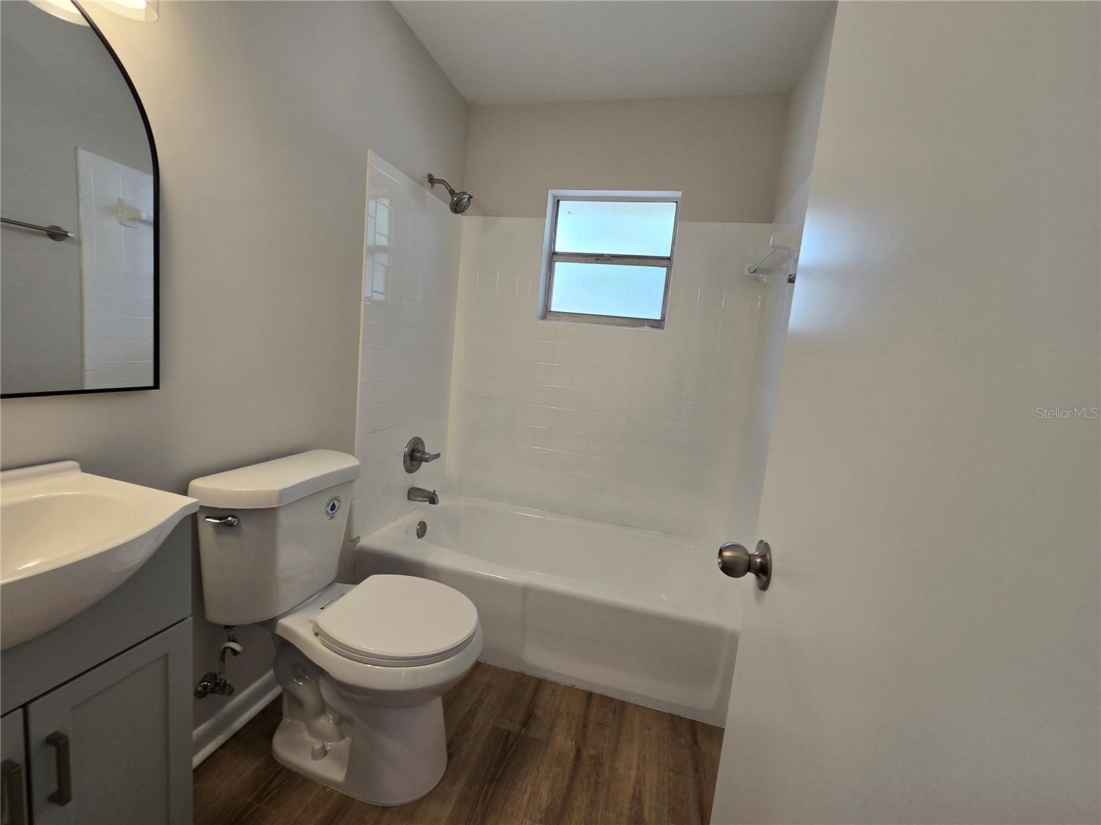 Image 20 of 30 For 2204 6th Street