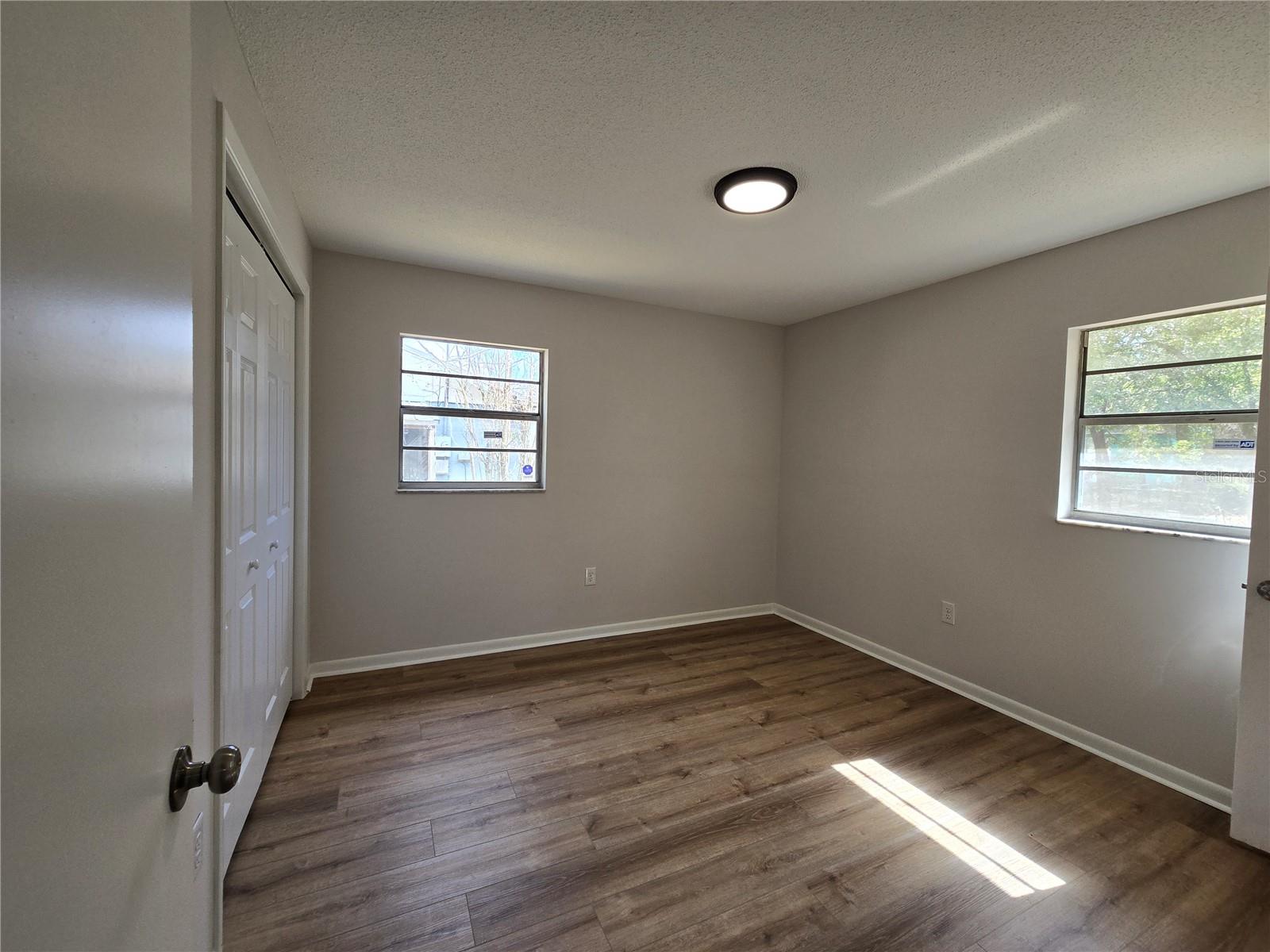 Image 21 of 30 For 2204 6th Street