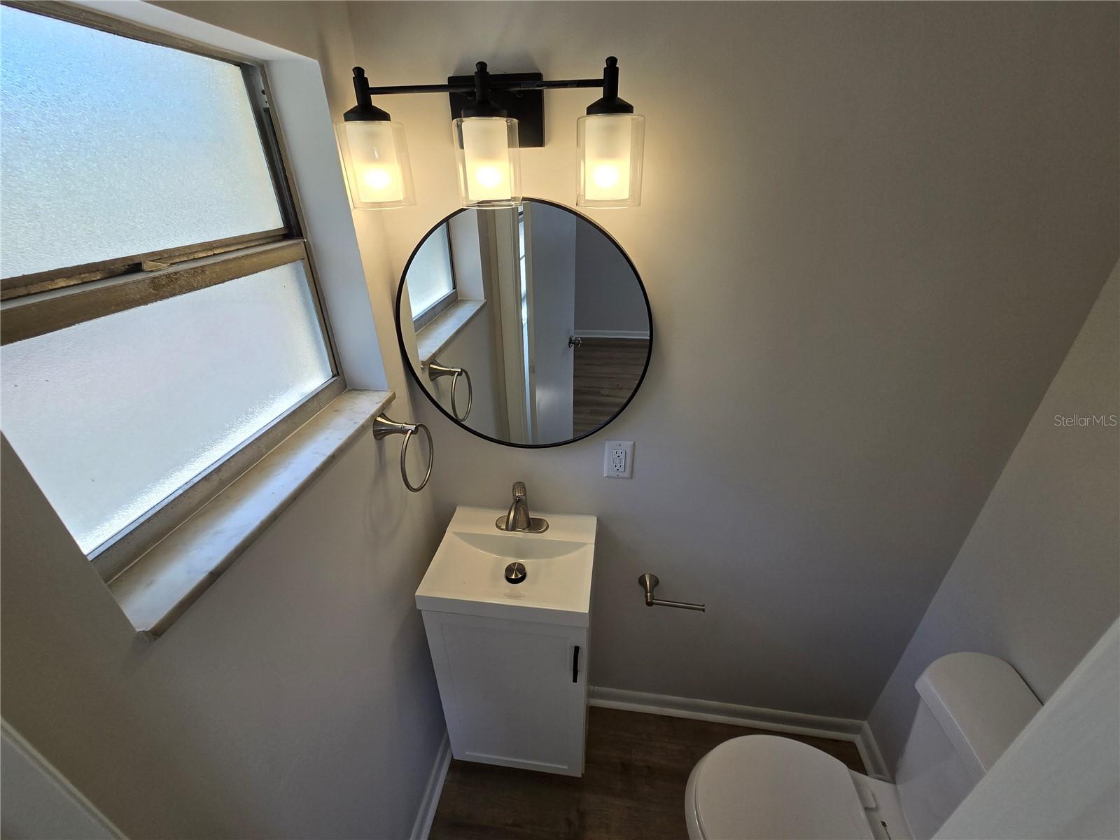 Image 24 of 30 For 2204 6th Street