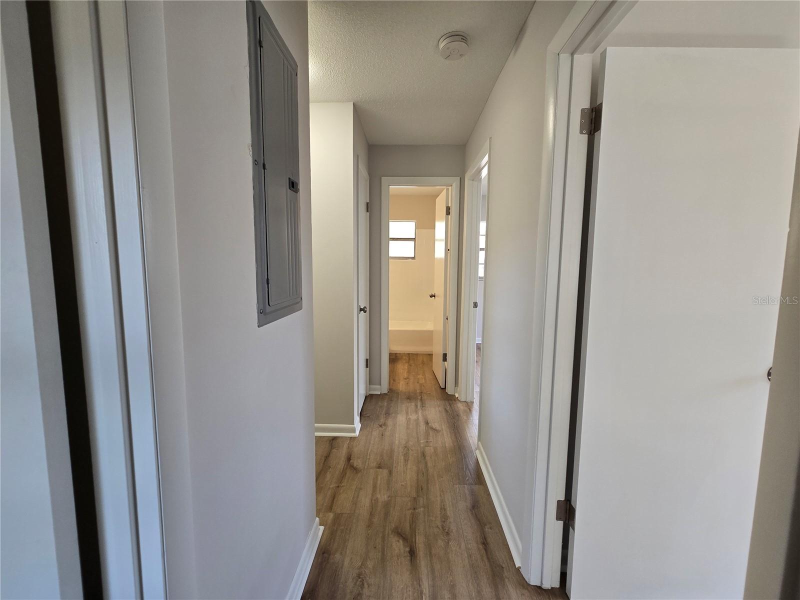 Image 27 of 30 For 2204 6th Street