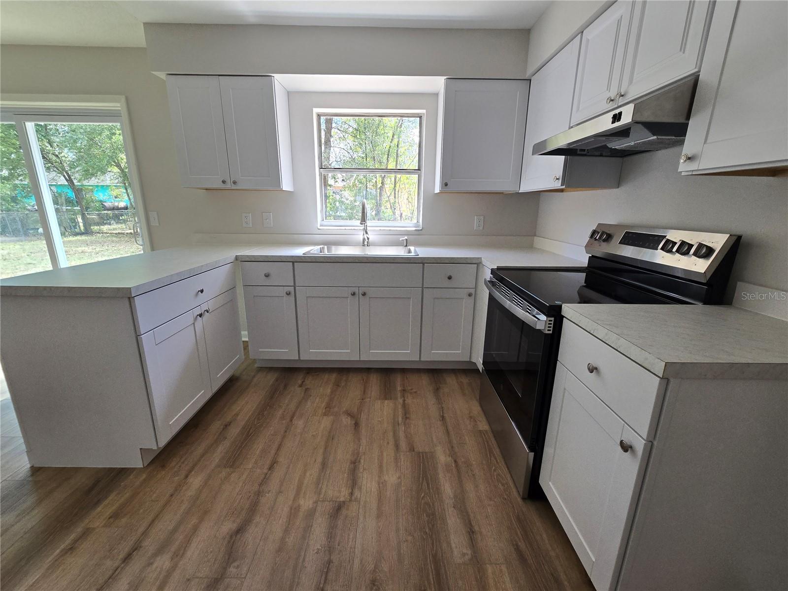 Image 29 of 30 For 2204 6th Street