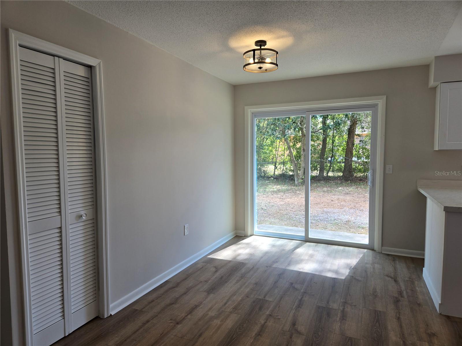 Image 8 of 30 For 2204 6th Street