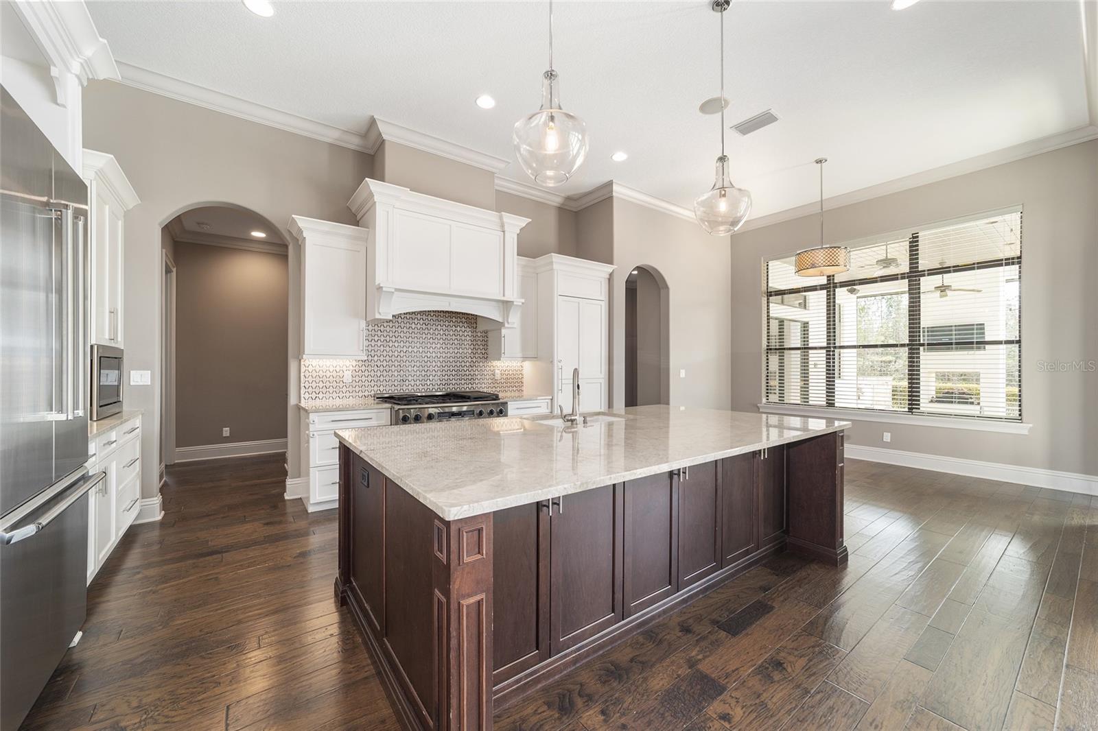 Image 11 of 60 For 1020 46th Street