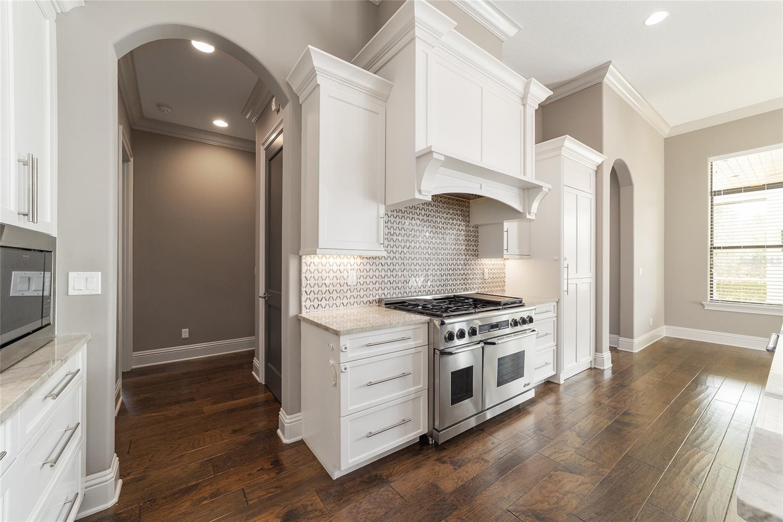 Image 13 of 60 For 1020 46th Street