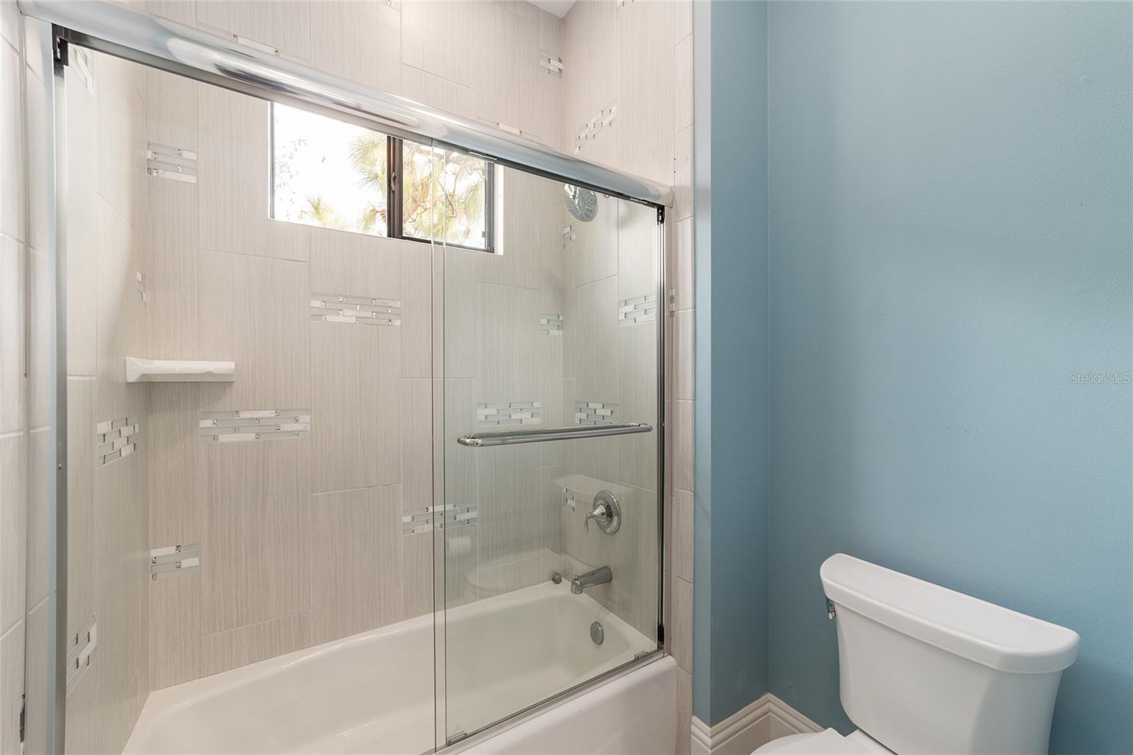 Image 32 of 60 For 1020 46th Street