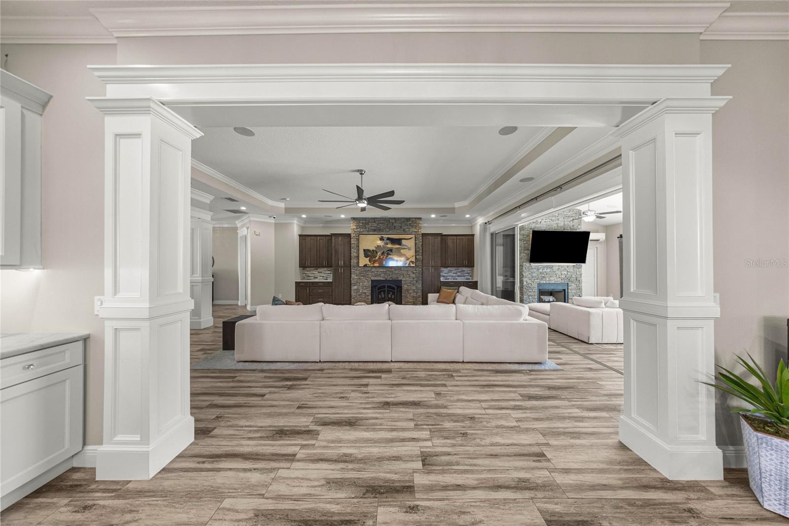 Image 10 of 64 For 1873 85th Loop