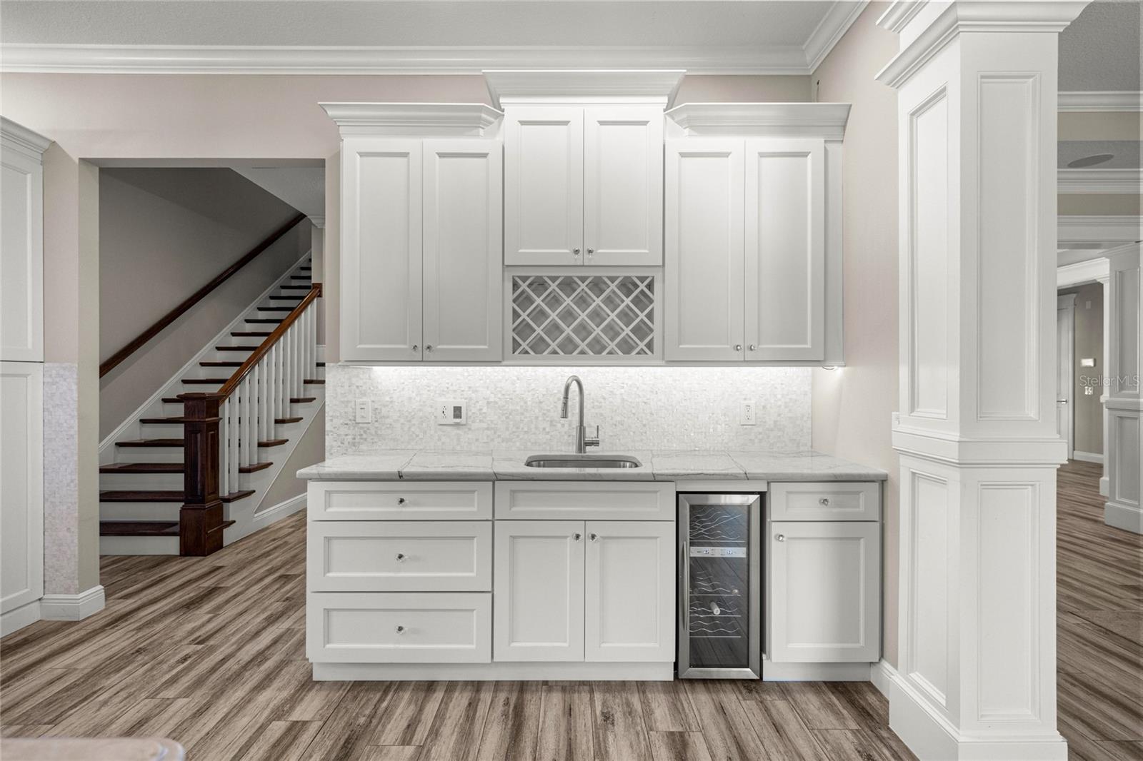 Image 16 of 64 For 1873 85th Loop