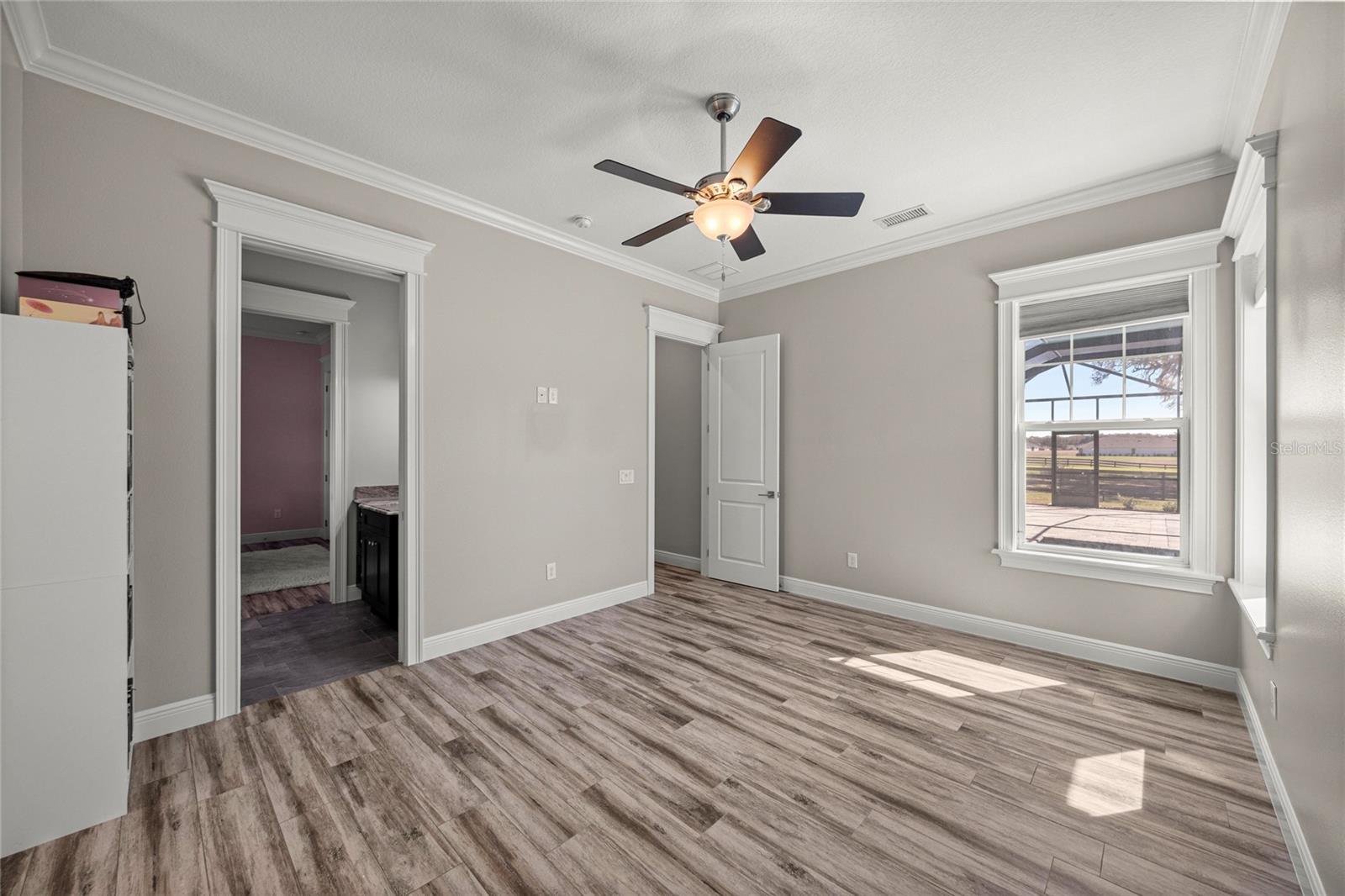 Image 36 of 64 For 1873 85th Loop