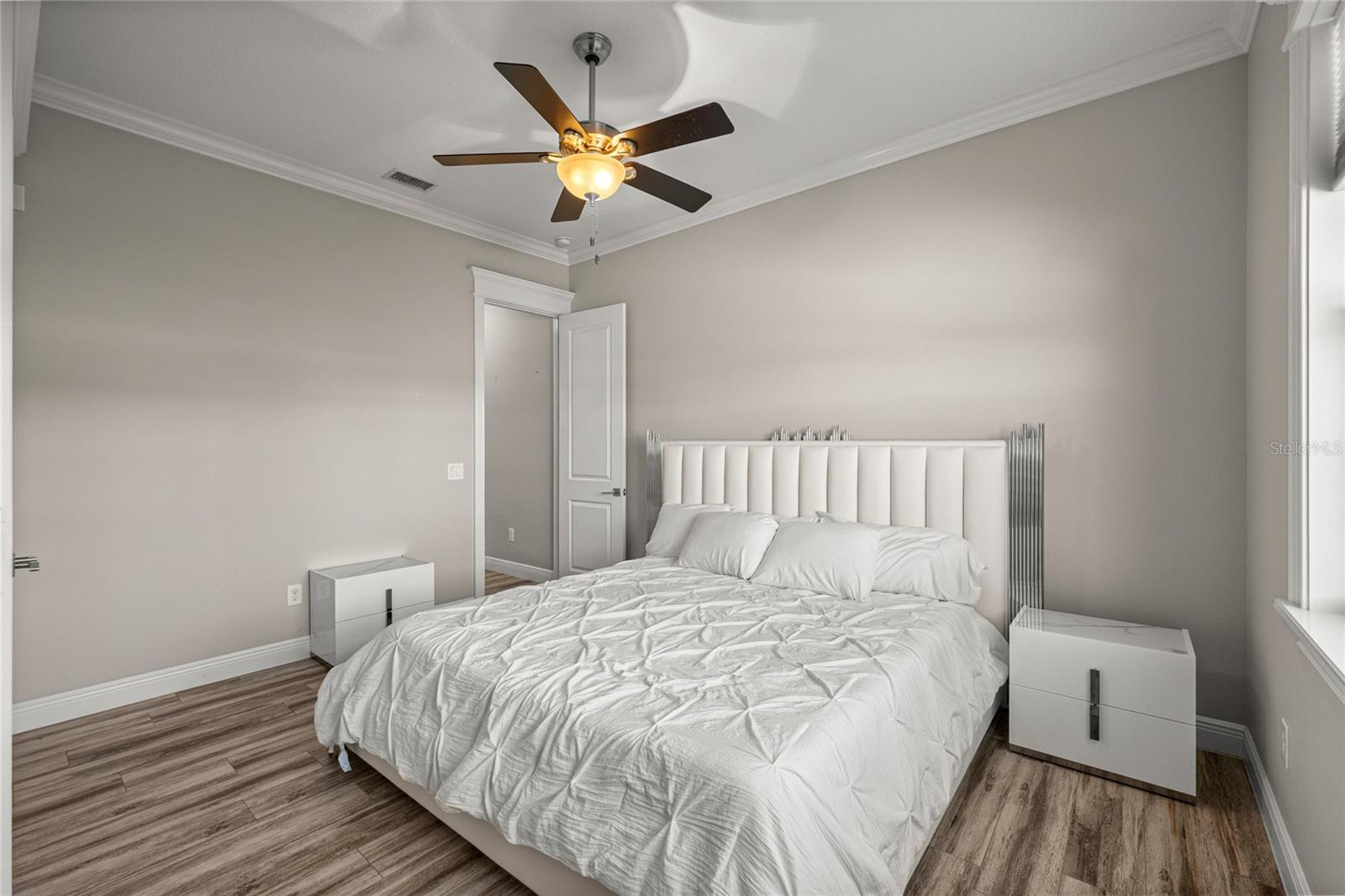 Image 38 of 64 For 1873 85th Loop