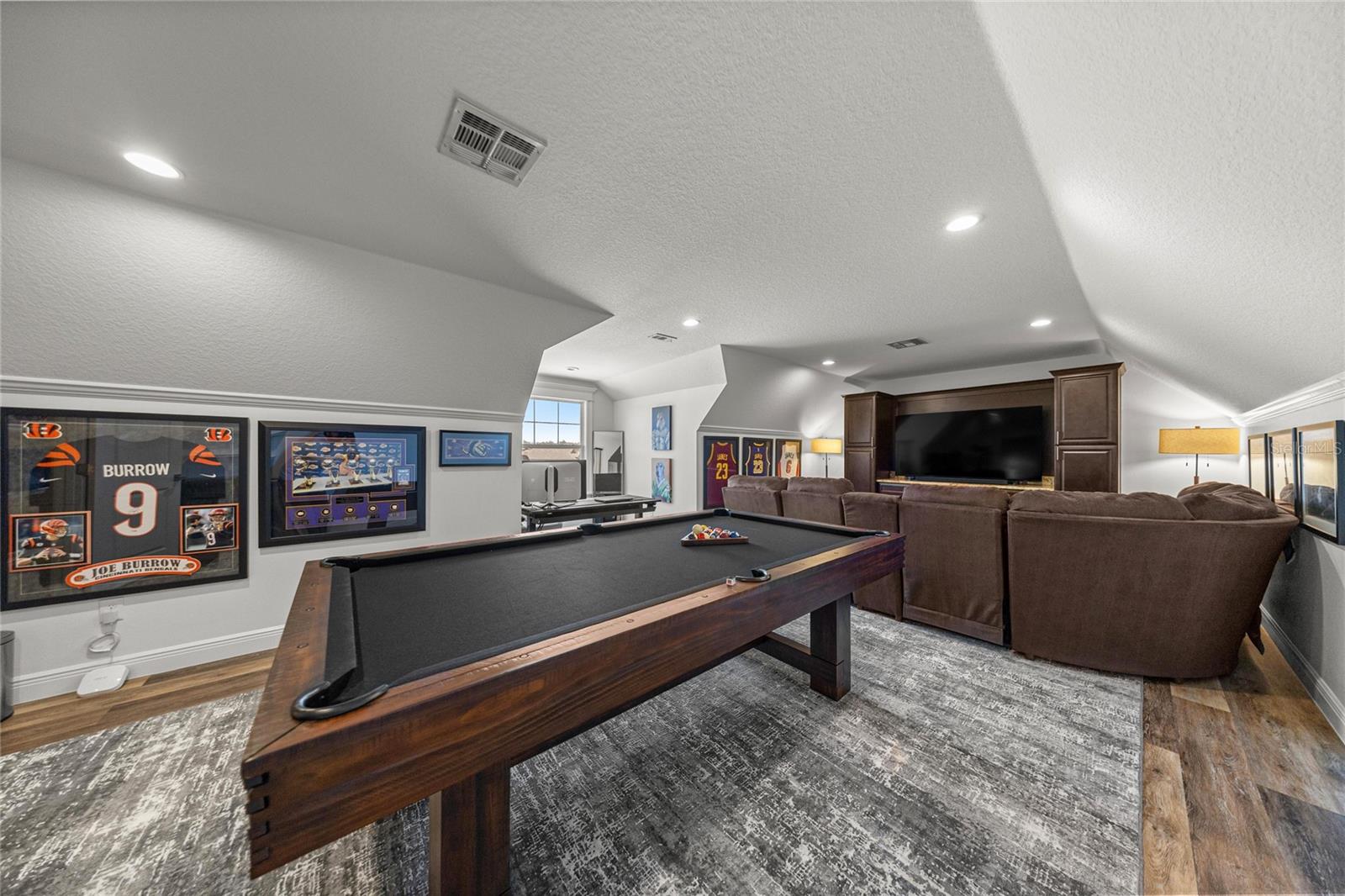 Image 42 of 64 For 1873 85th Loop