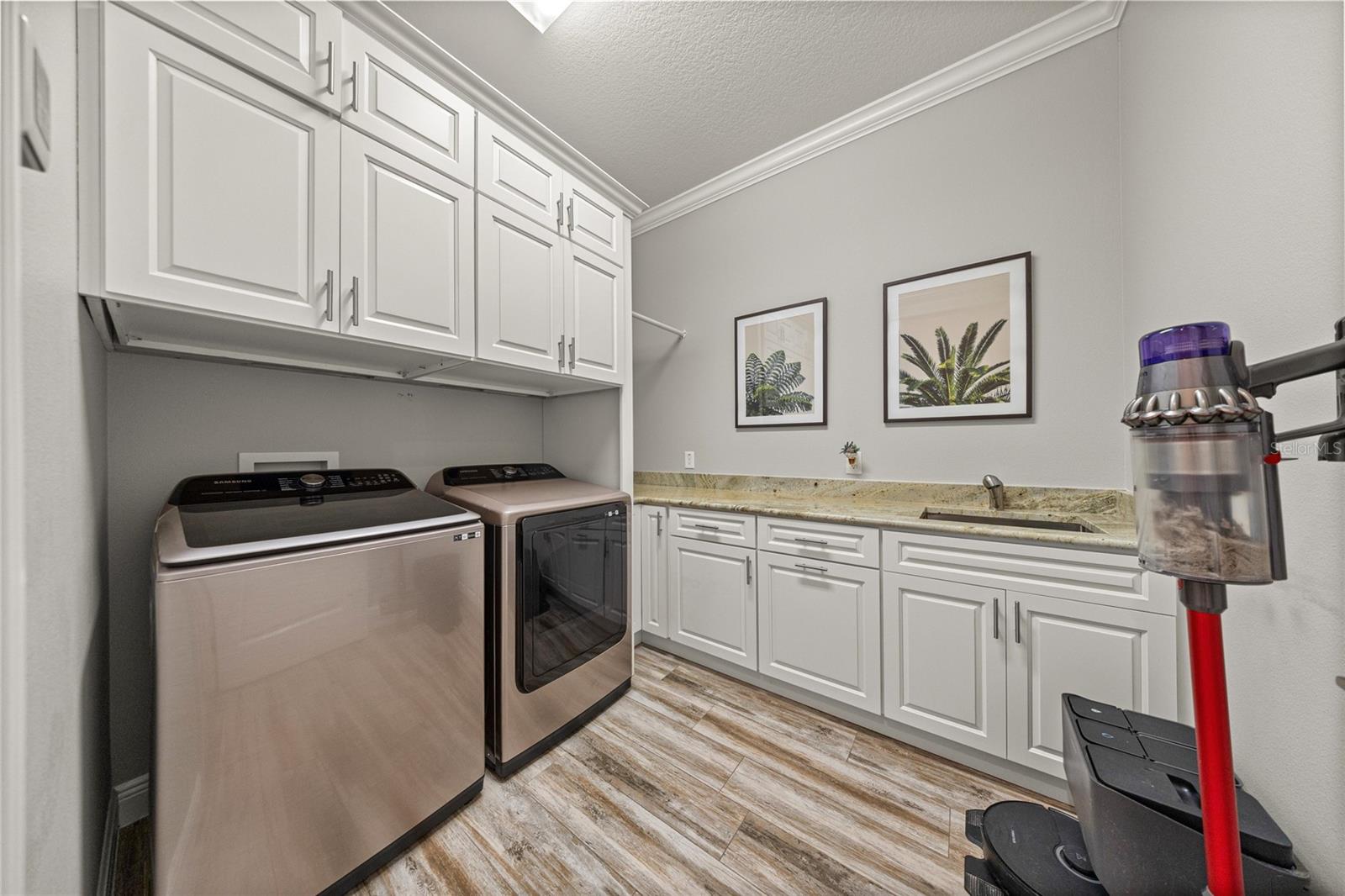 Image 47 of 64 For 1873 85th Loop