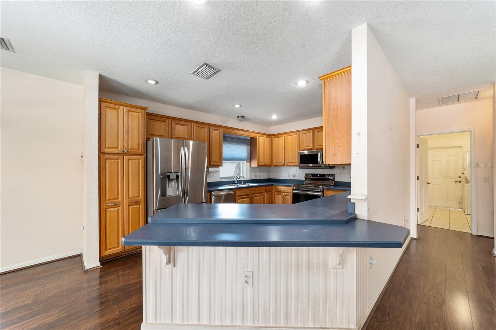 Image 18 of 53 For 19421 100th Loop