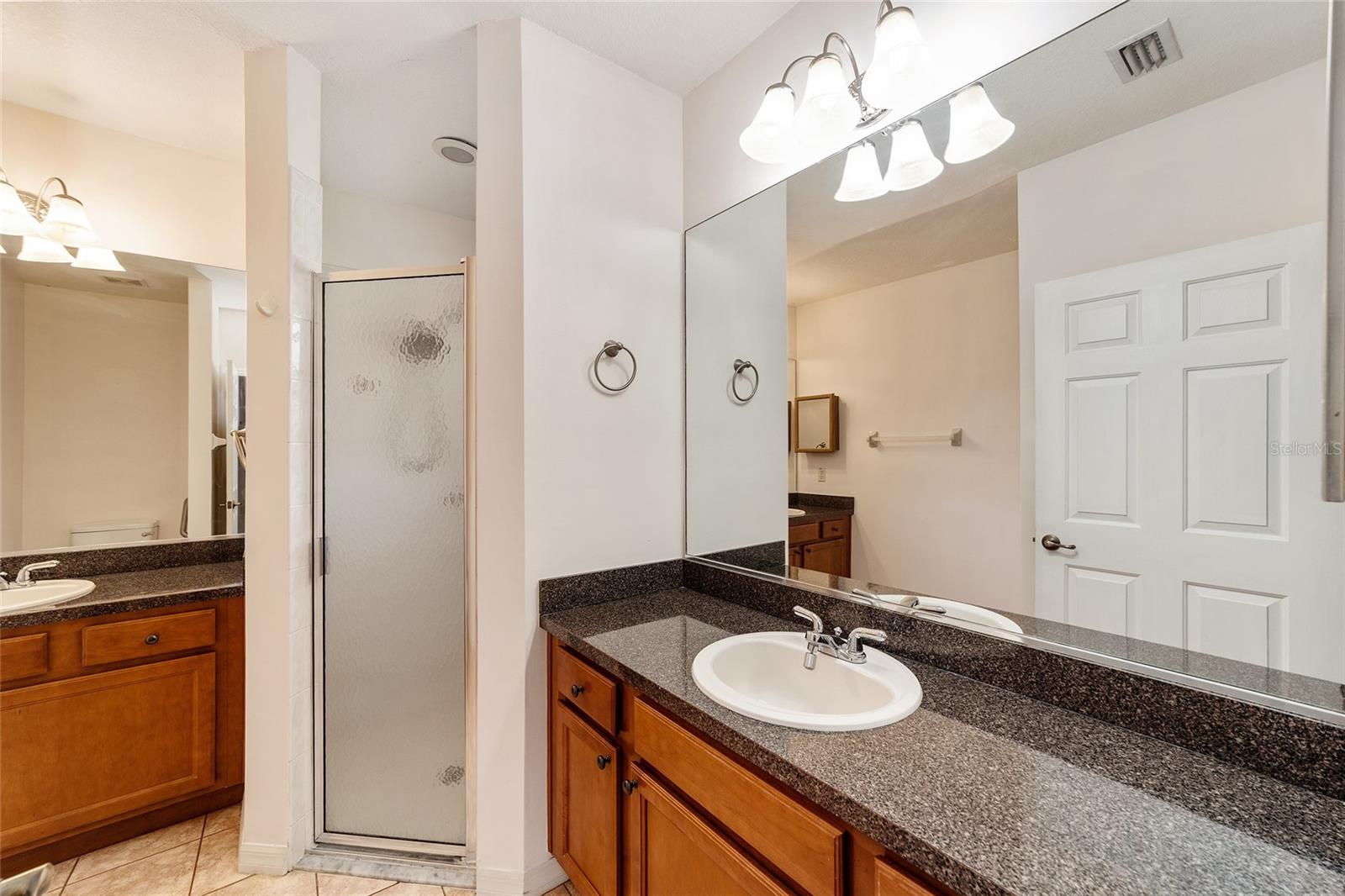 Image 27 of 53 For 19421 100th Loop