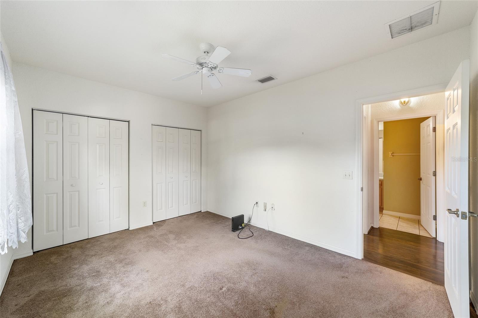 Image 34 of 53 For 19421 100th Loop