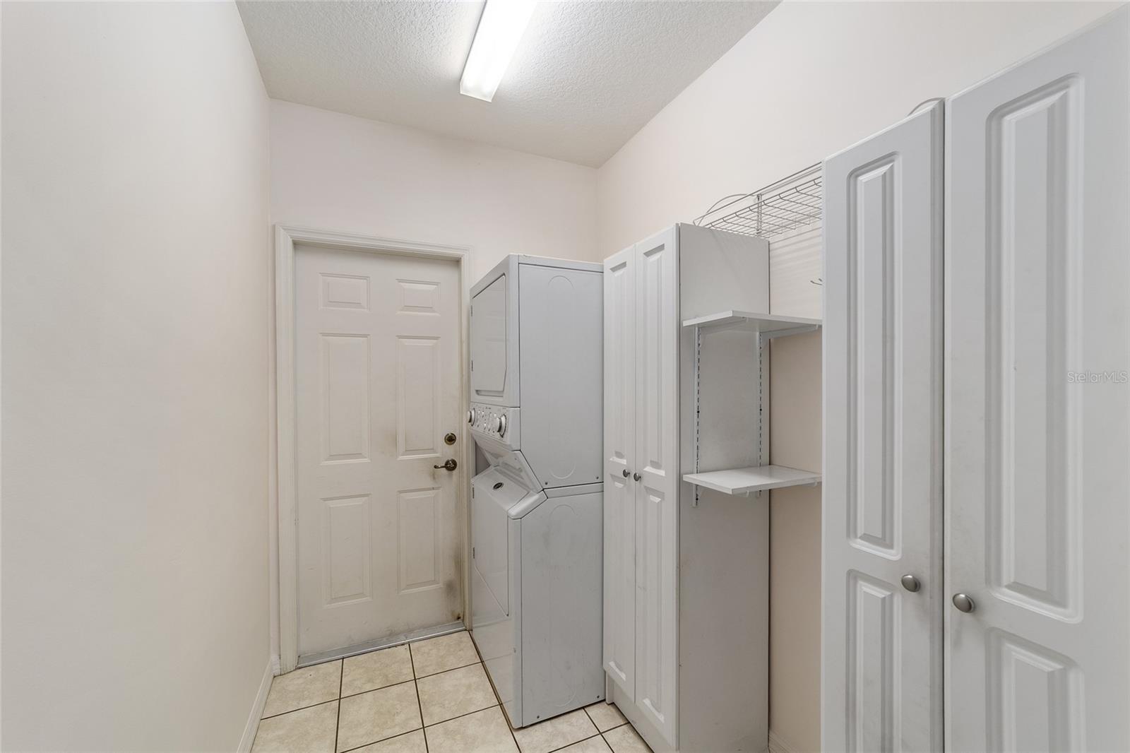 Image 36 of 53 For 19421 100th Loop