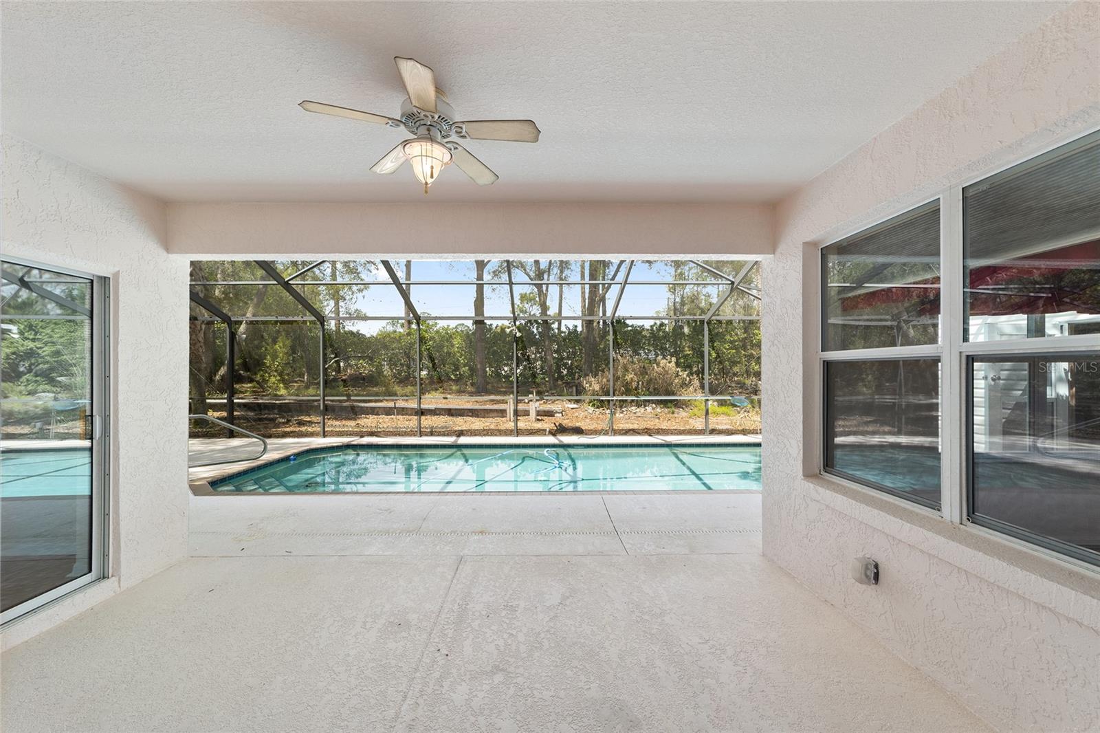 Image 38 of 53 For 19421 100th Loop