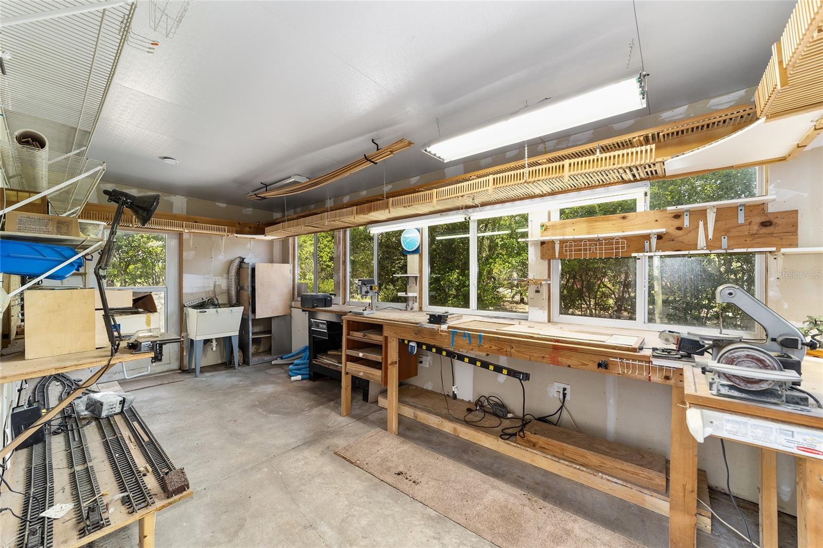 Image 46 of 53 For 19421 100th Loop