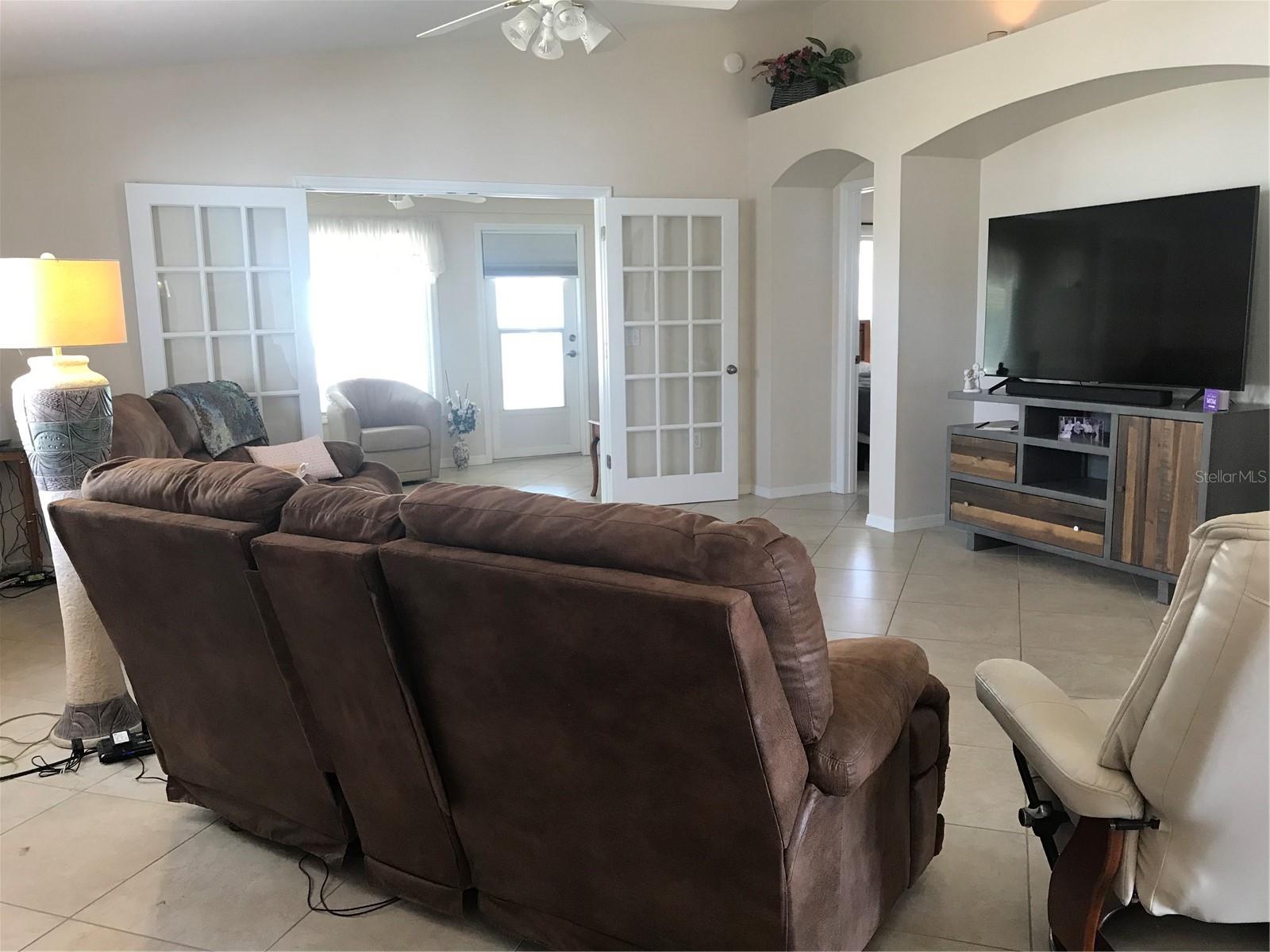 Image 13 of 32 For 13338 111th Circle