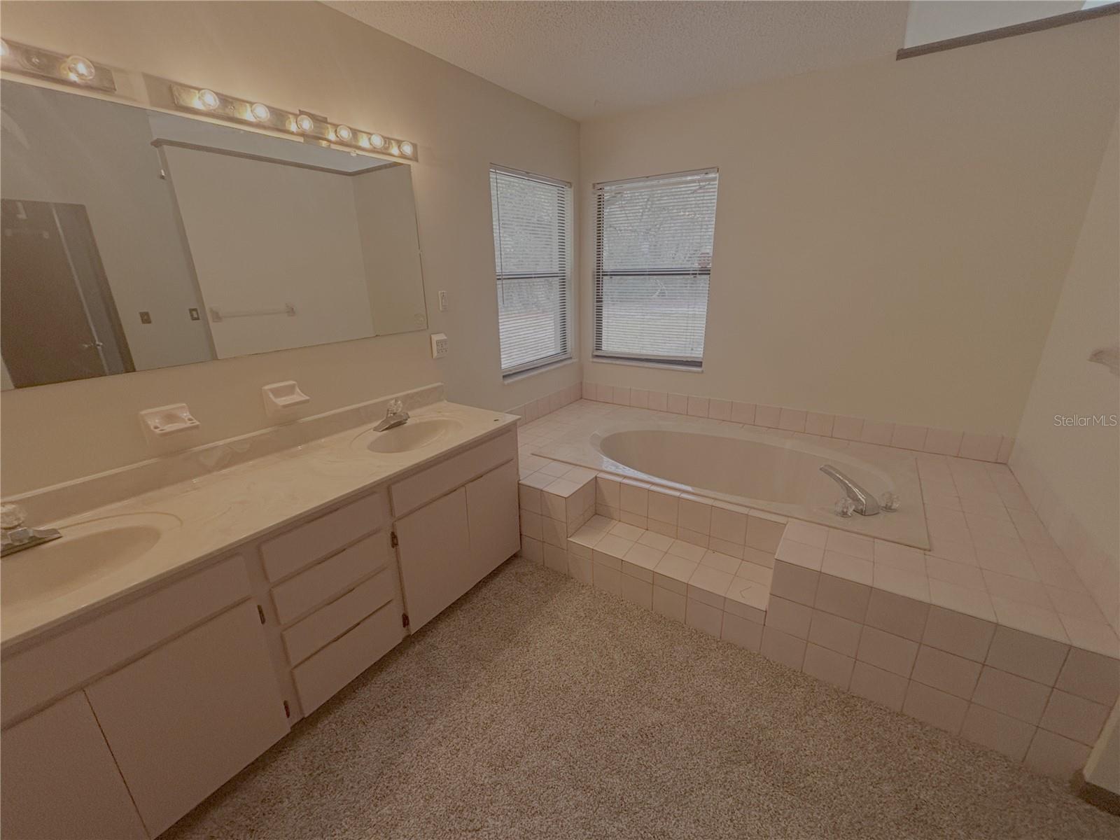 Image 10 of 22 For 6670 Candier Court