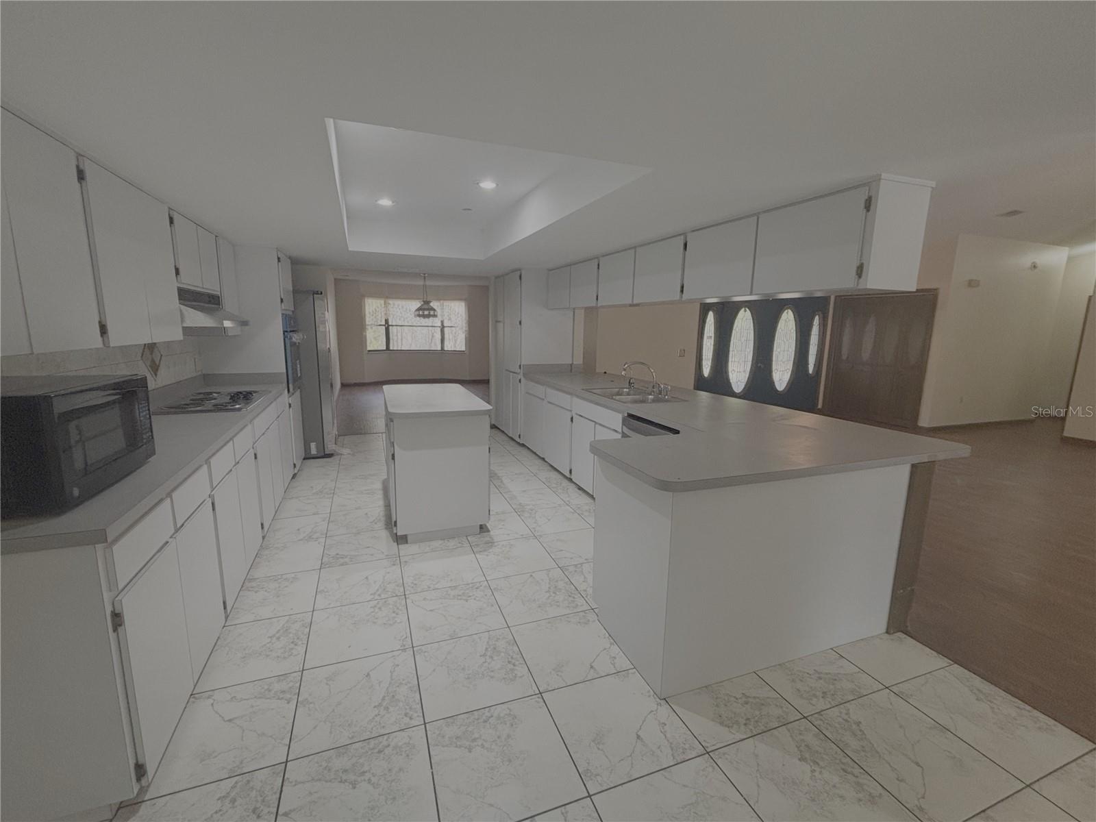 Image 4 of 22 For 6670 Candier Court