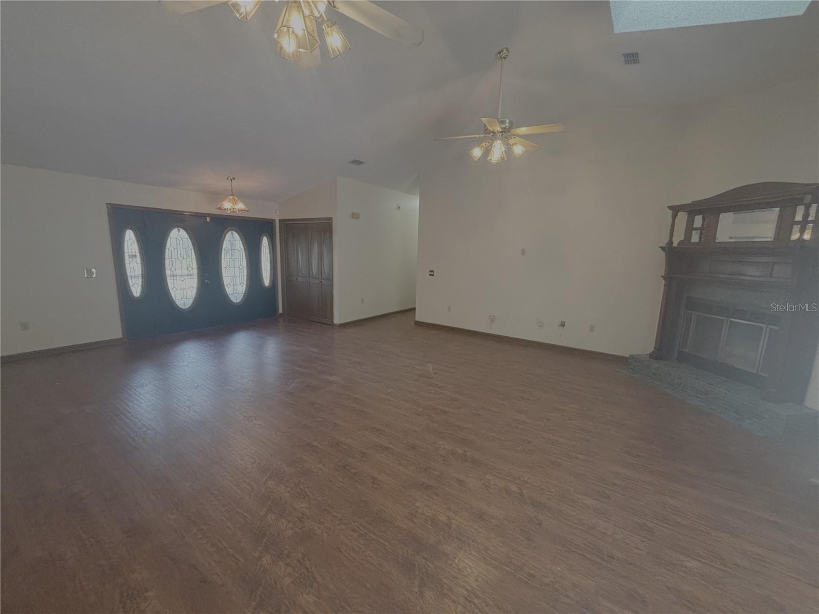 Image 6 of 22 For 6670 Candier Court