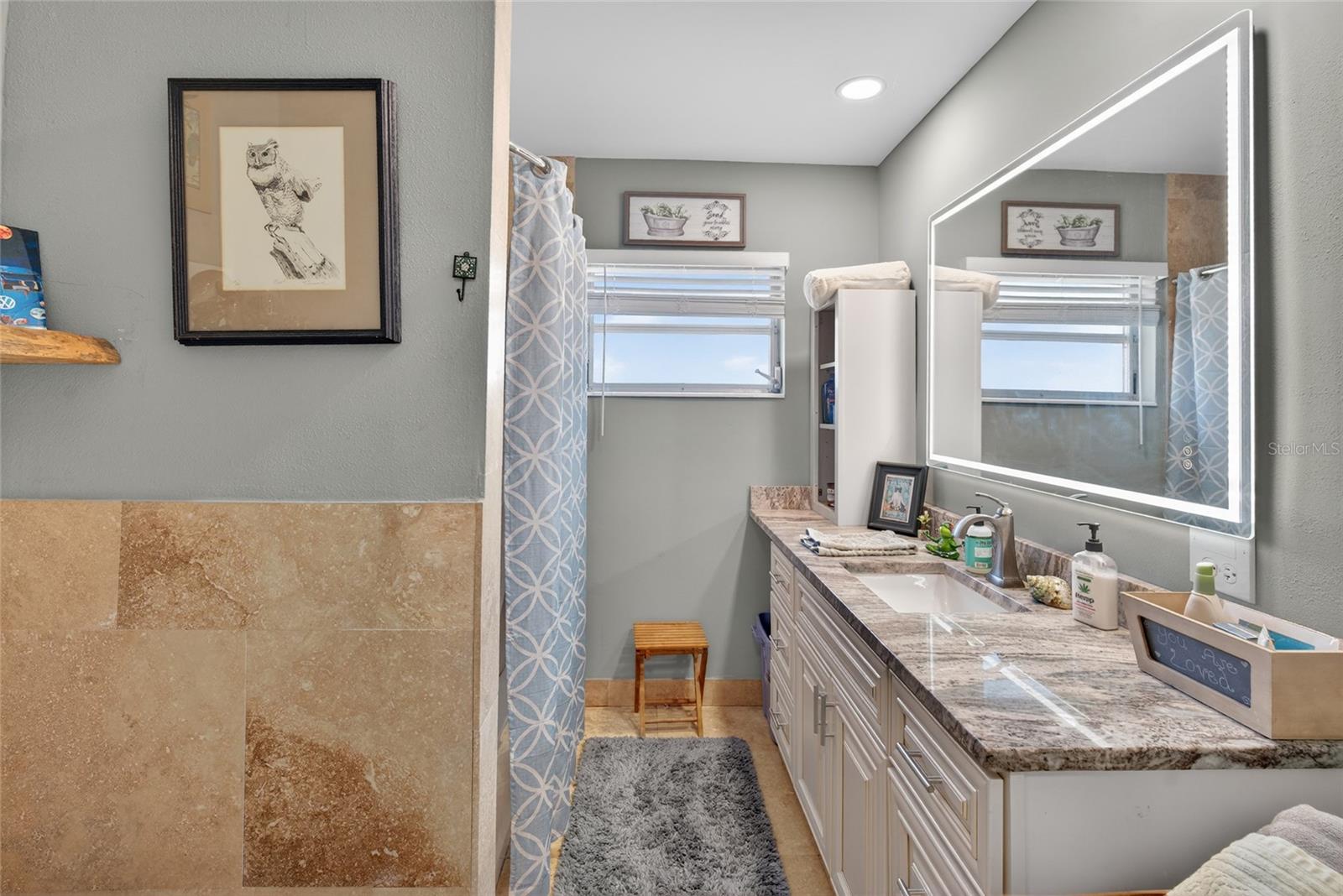 Image 19 of 41 For 1115 Kingsbay Drive