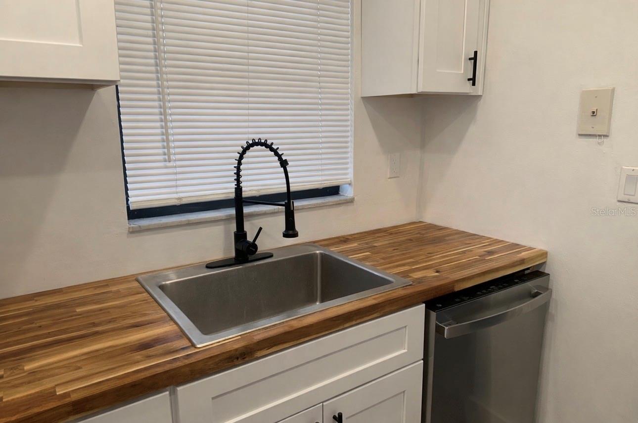 Image 5 of 19 For 1500 Virginia Avenue 212