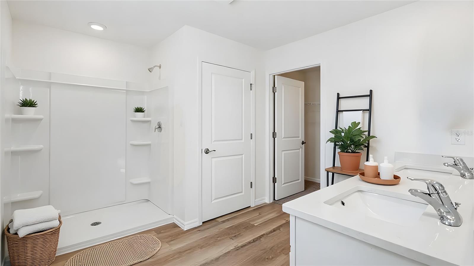 Image 9 of 14 For 17993 170th Place