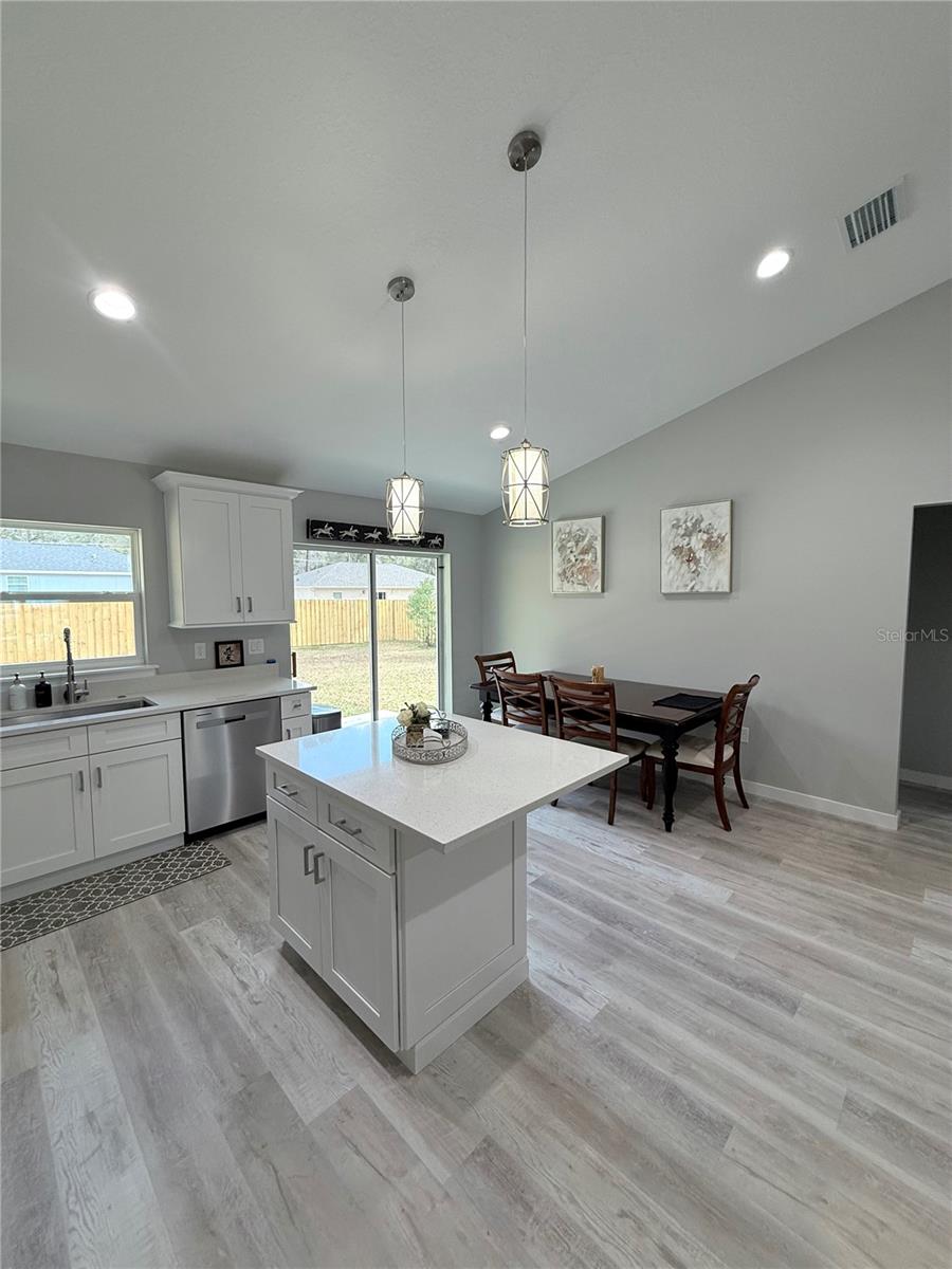 Image 4 of 13 For 6425 62nd Terrace