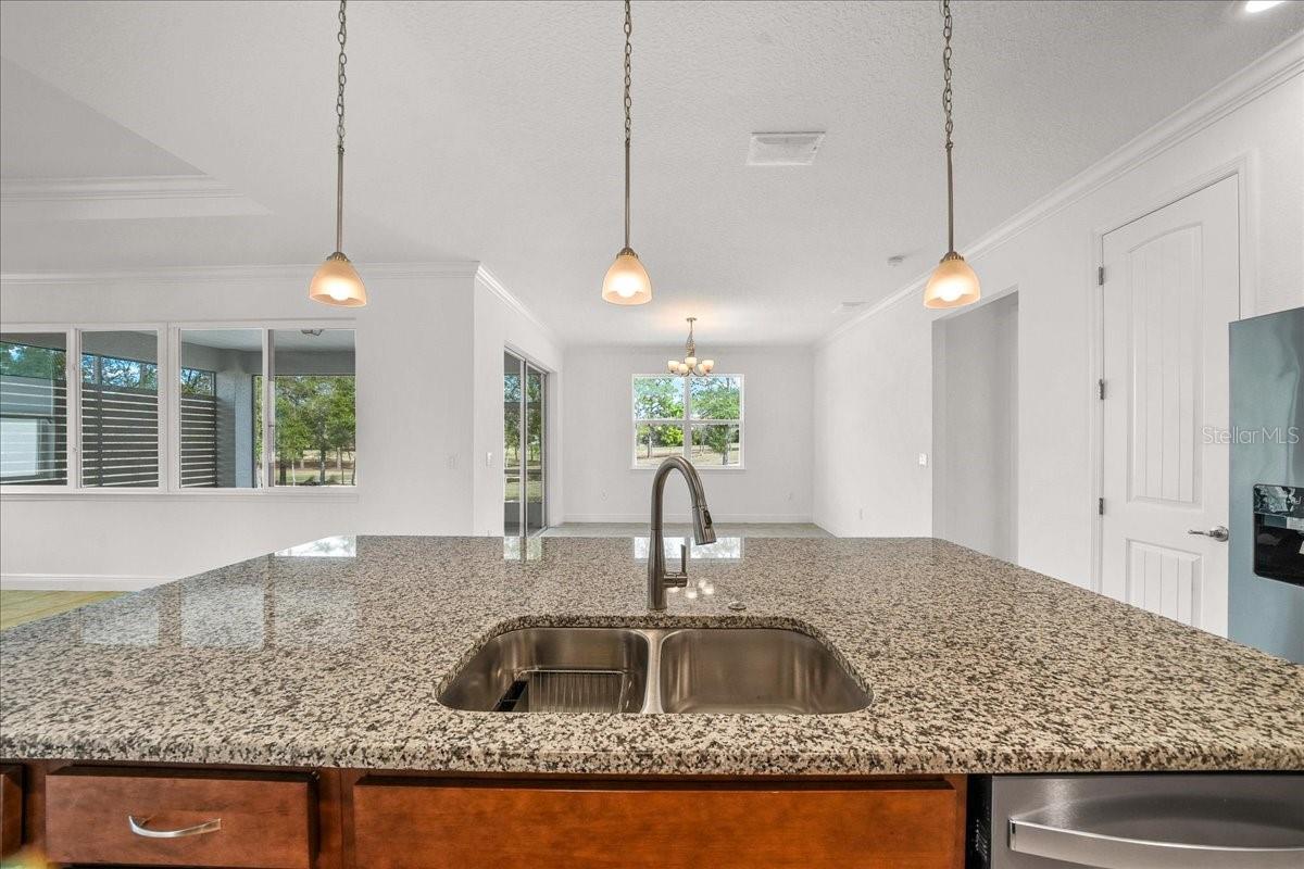 Image 15 of 69 For 10252 96th Loop