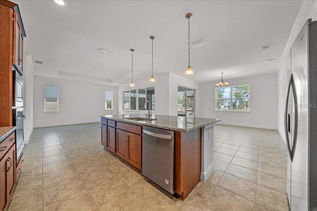 Image 19 of 69 For 10252 96th Loop