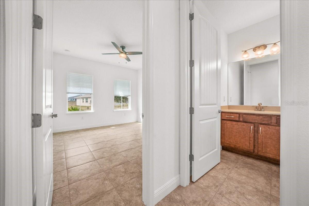 Image 36 of 69 For 10252 96th Loop