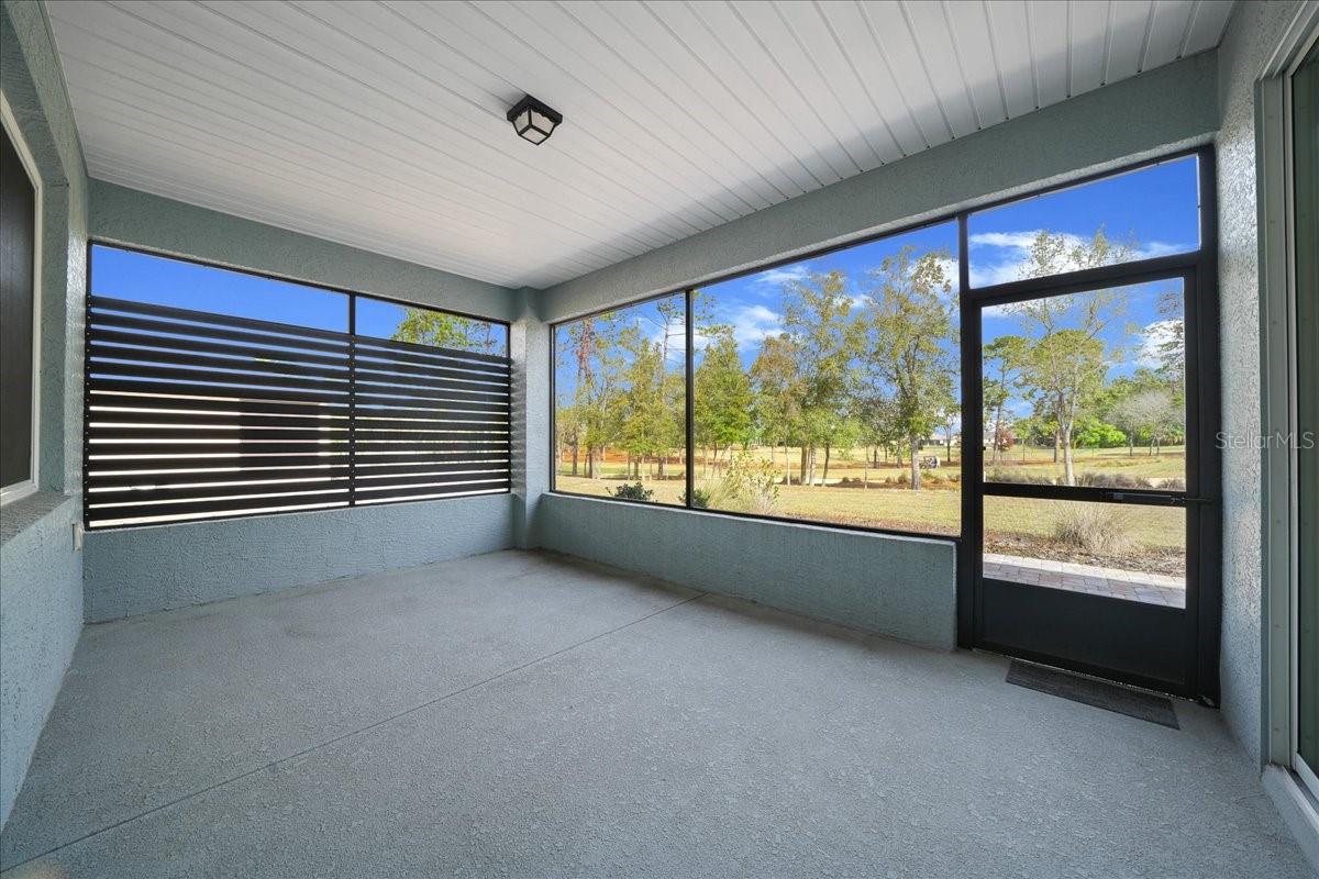 Image 42 of 69 For 10252 96th Loop