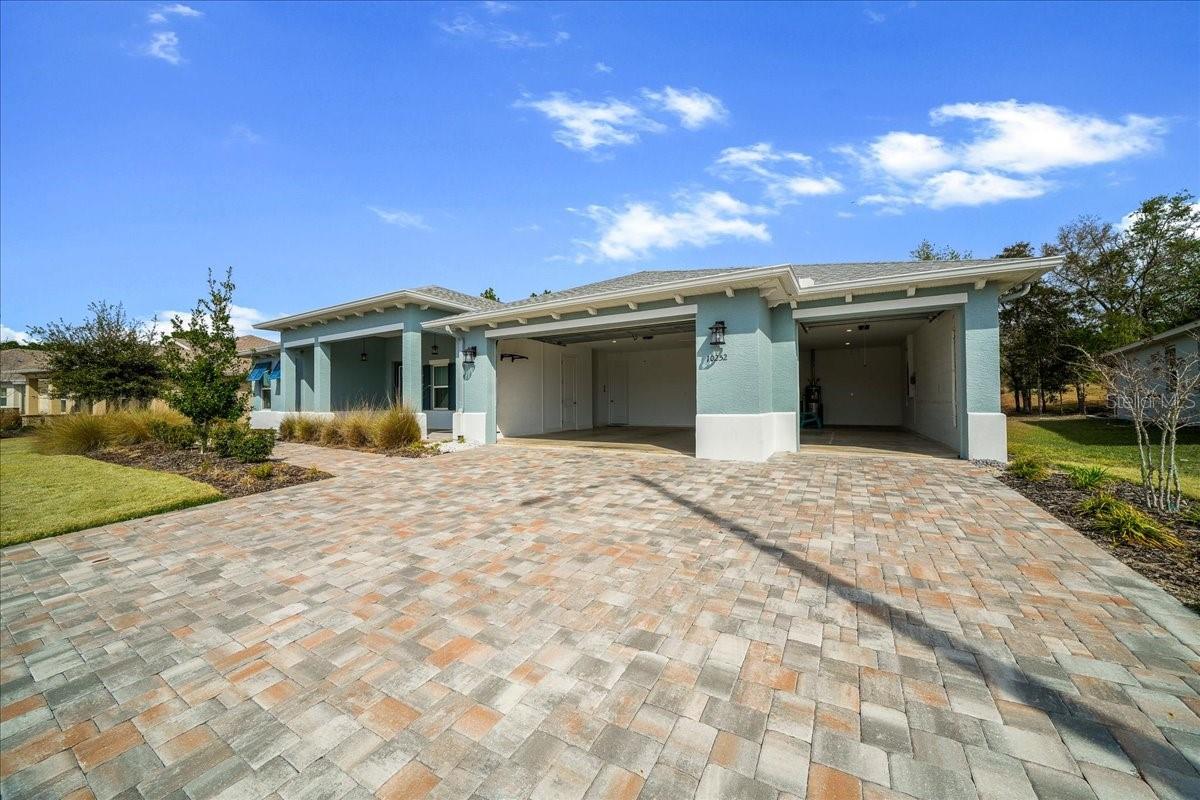 Image 50 of 69 For 10252 96th Loop