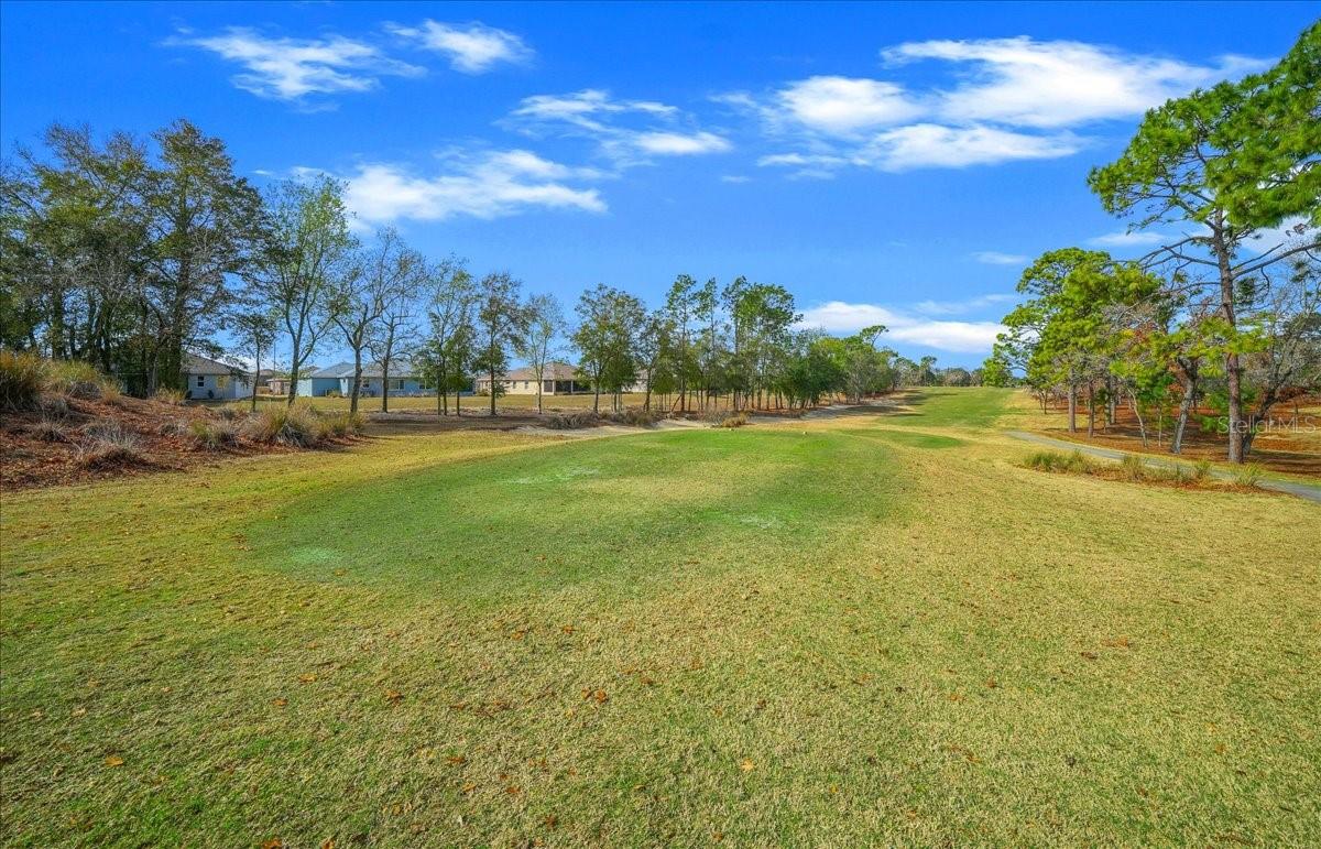 Image 52 of 69 For 10252 96th Loop