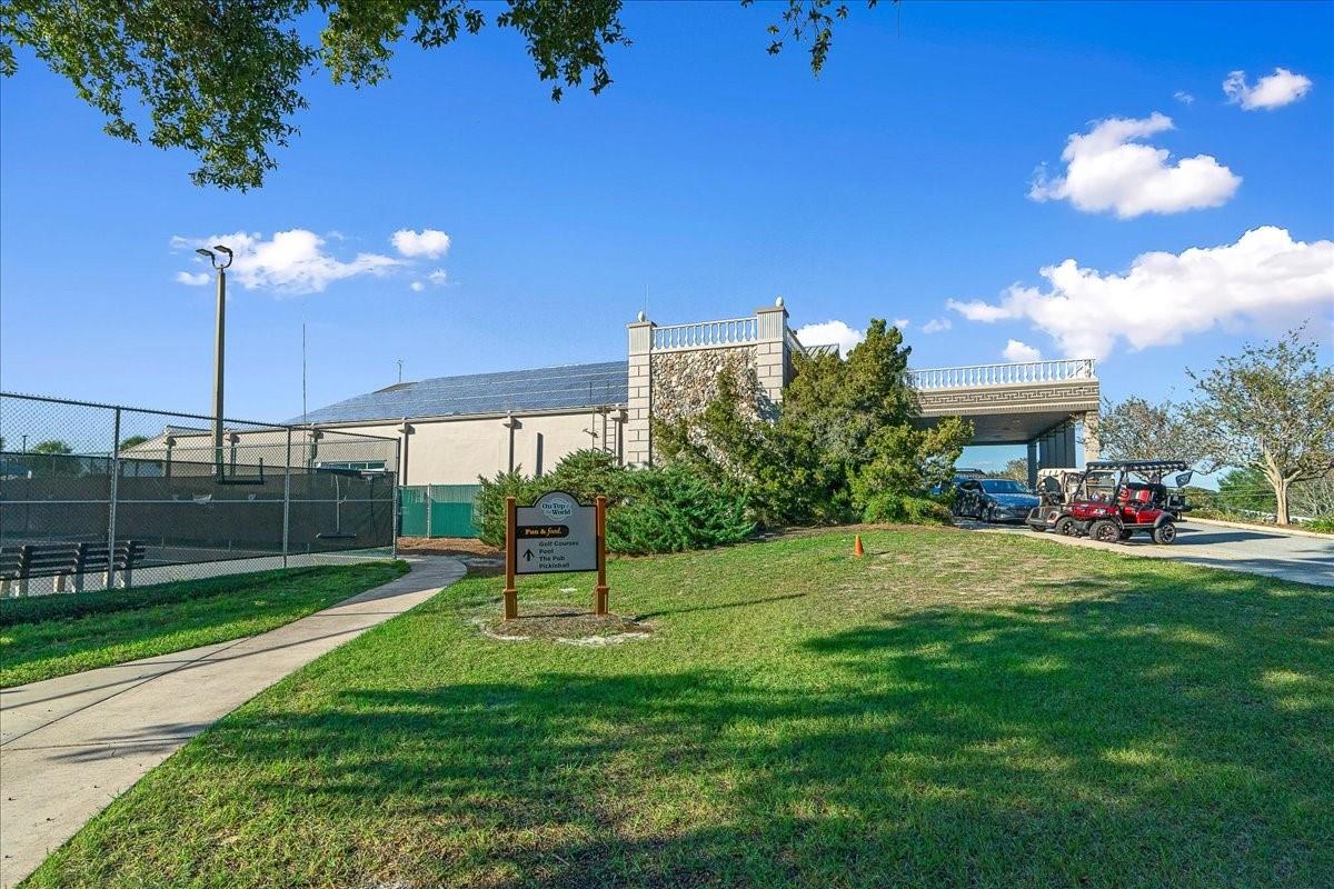 Image 60 of 69 For 10252 96th Loop