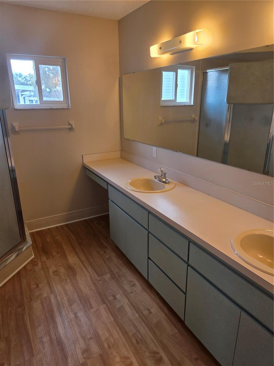 Image 10 of 15 For 17582 96th Court