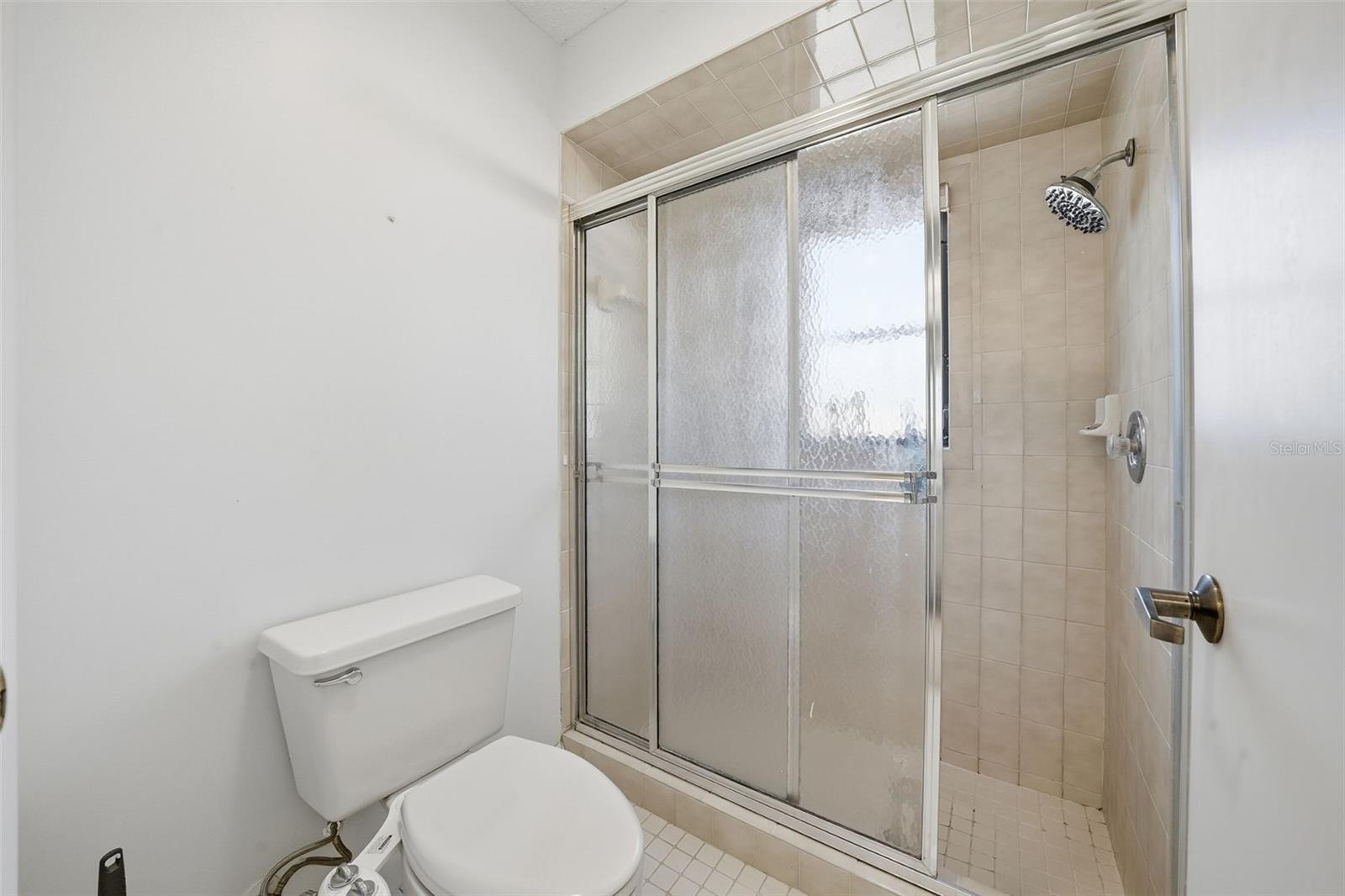 Image 21 of 36 For 4 Blair Court