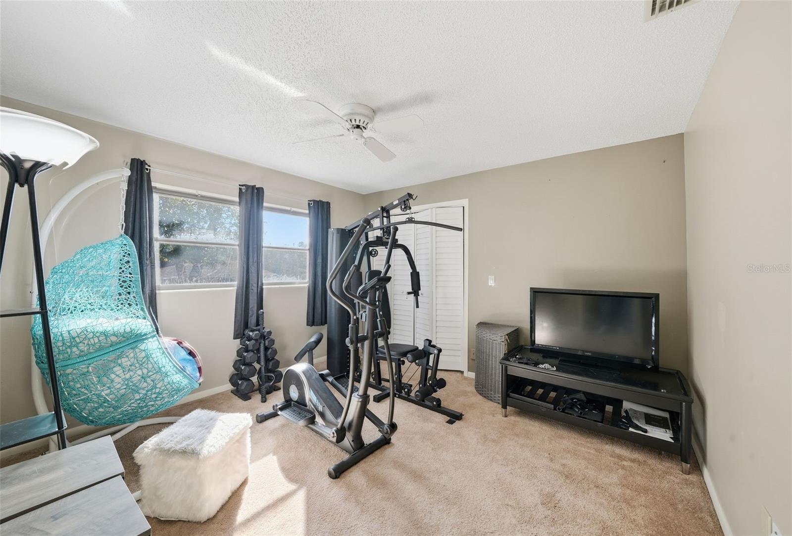 Image 27 of 36 For 4 Blair Court