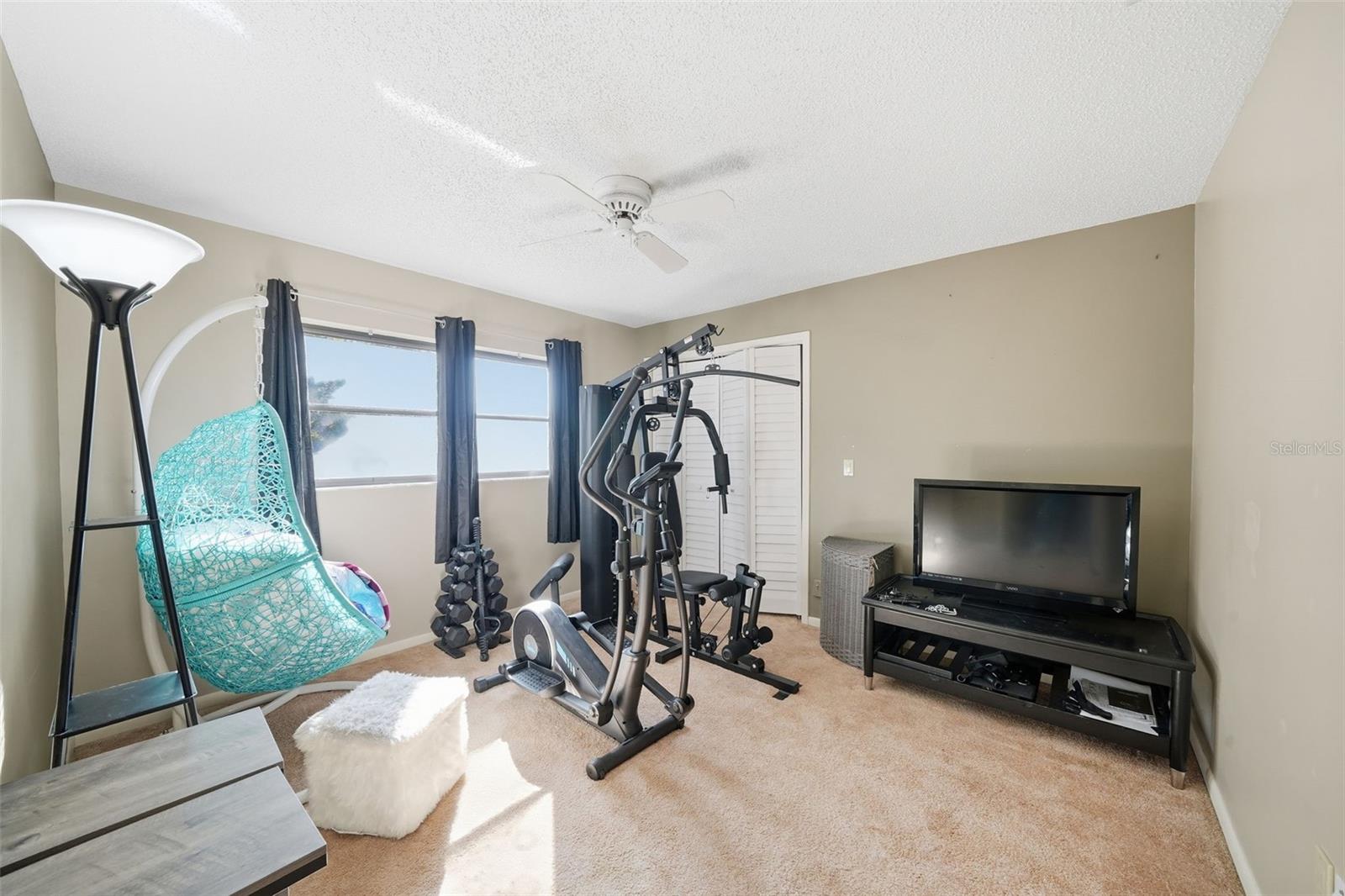 Image 28 of 36 For 4 Blair Court