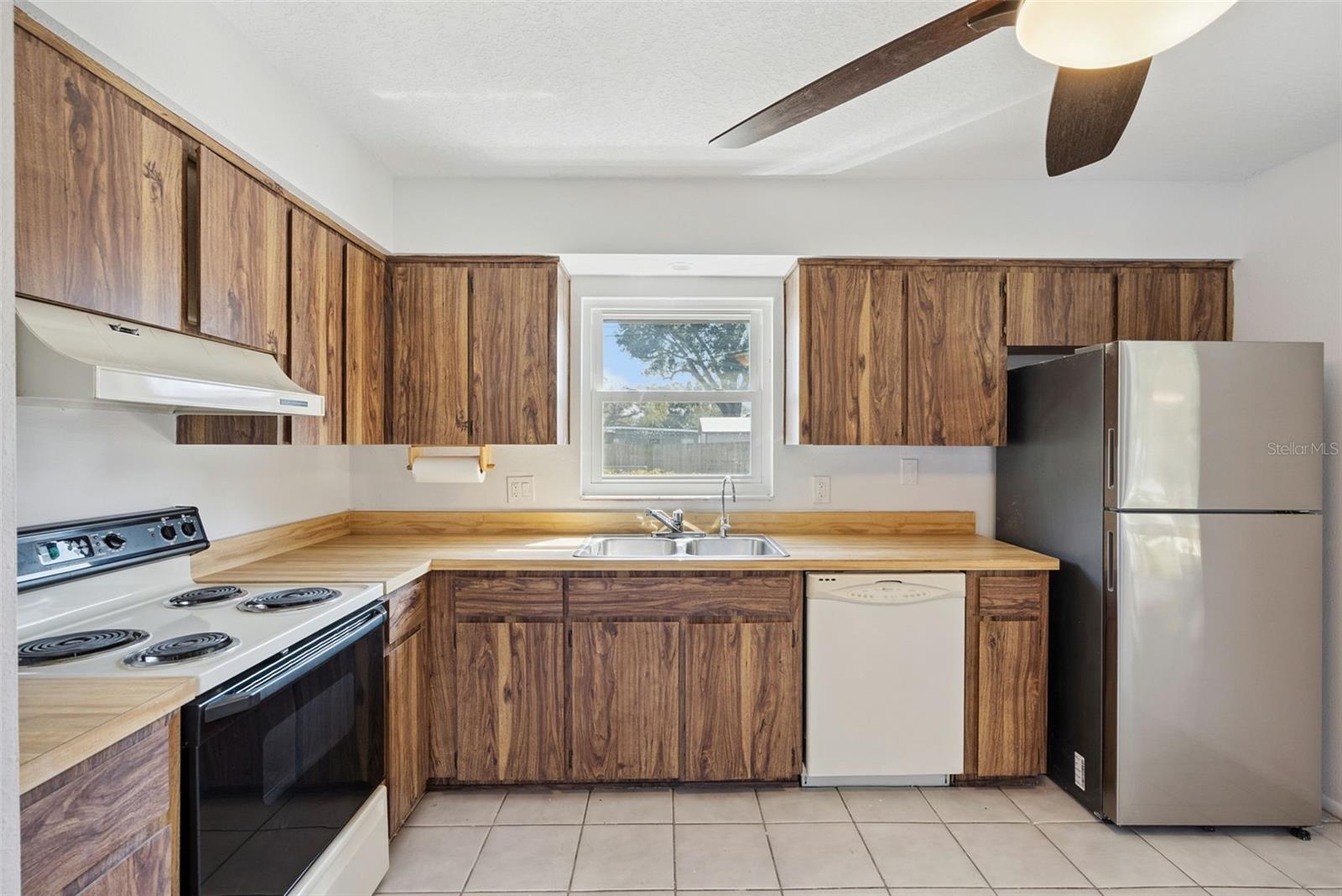 Image 10 of 51 For 3857 Martin Street