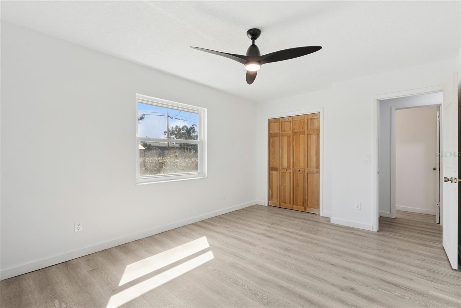 Image 11 of 51 For 3857 Martin Street