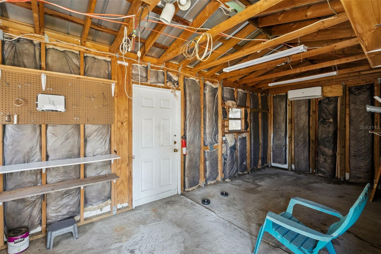 Image 25 of 51 For 3857 Martin Street