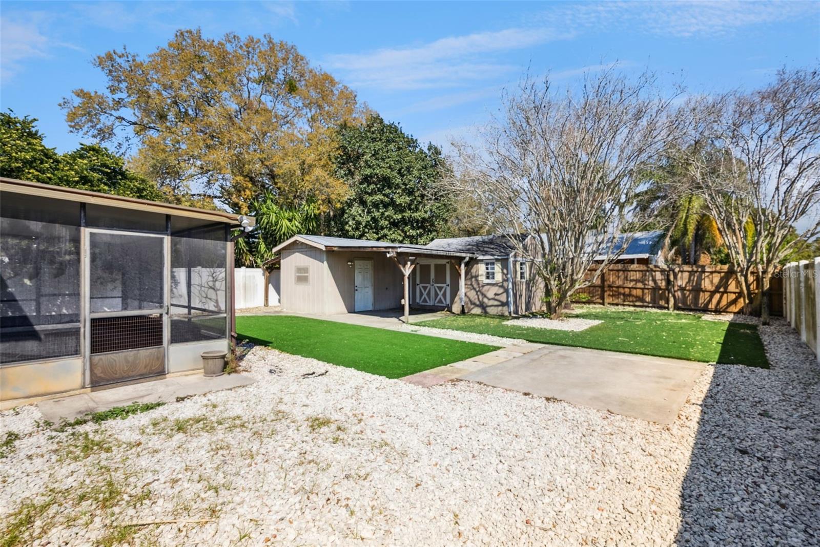 Image 33 of 51 For 3857 Martin Street